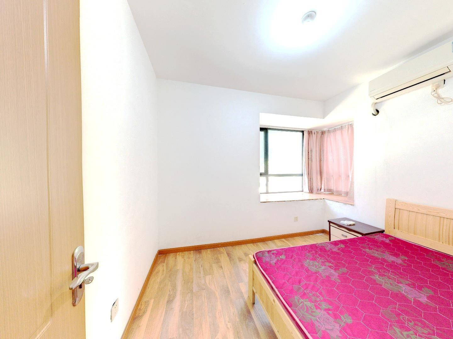 中港城 2室2厅1卫 87.7m&sup2;