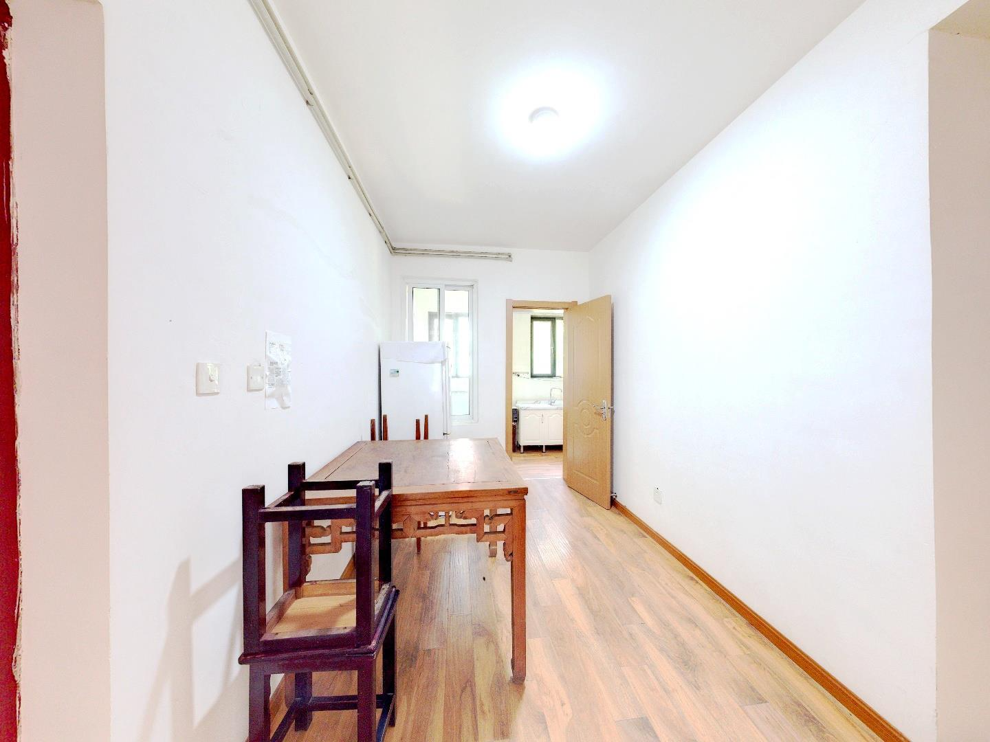 中港城 2室2厅1卫 87.7m&sup2;