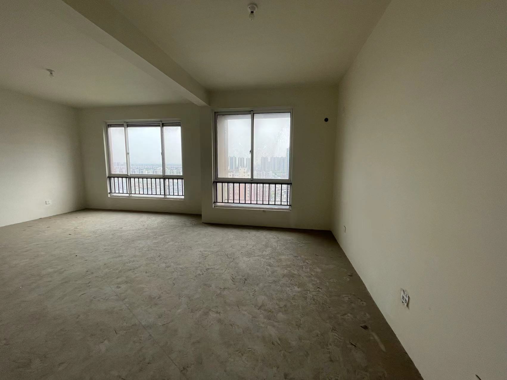御景華庭 4室2厅2卫 252m&sup2;