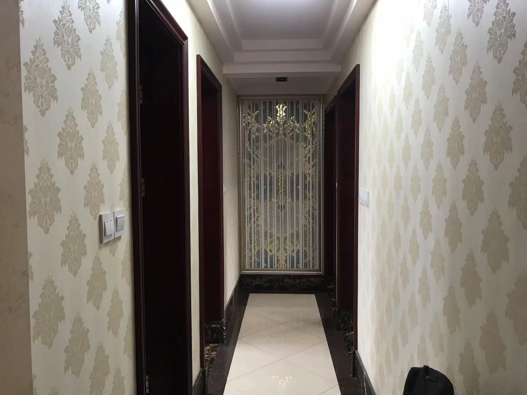景华城 3室2厅2卫 149.00m&sup2;