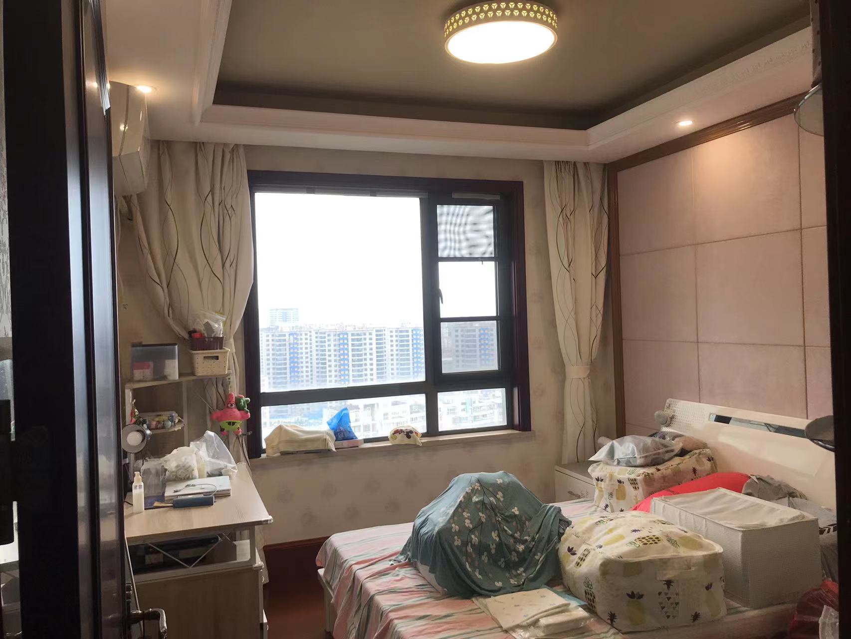 景华城 3室2厅2卫 149.00m&sup2;