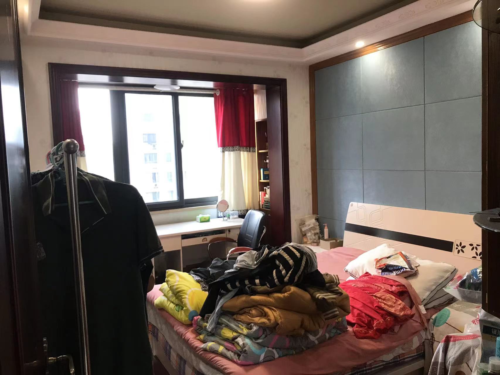 景华城 3室2厅2卫 149.00m&sup2;