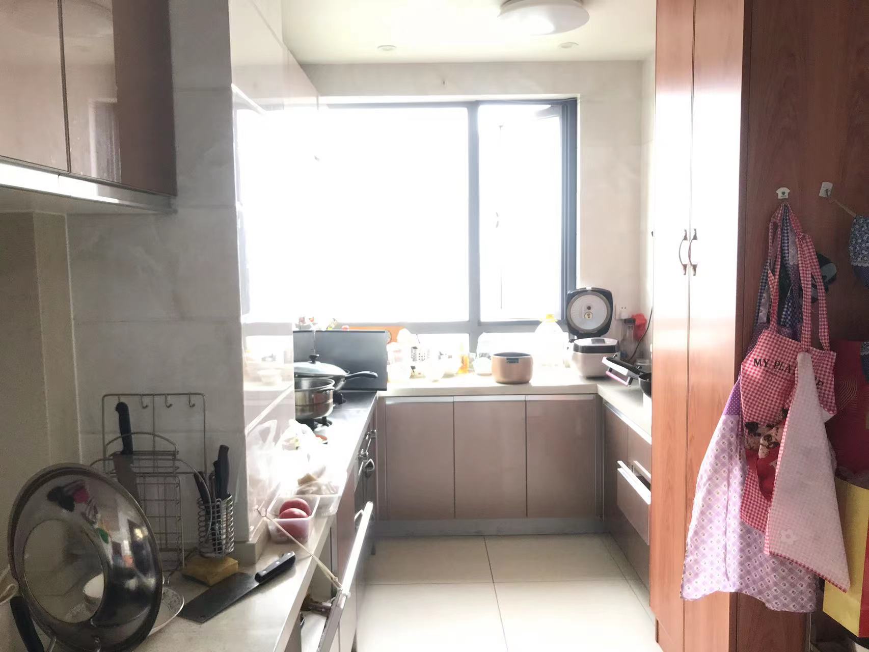 景华城 3室2厅2卫 149.00m&sup2;