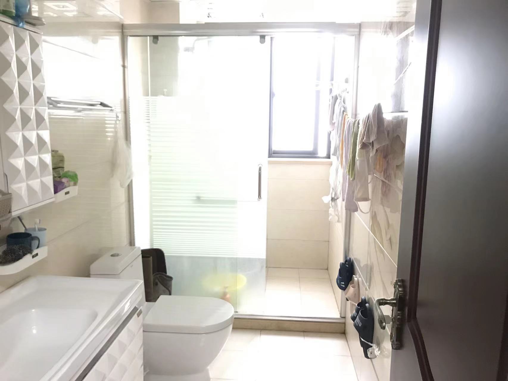 景华城 3室2厅2卫 149.00m&sup2;