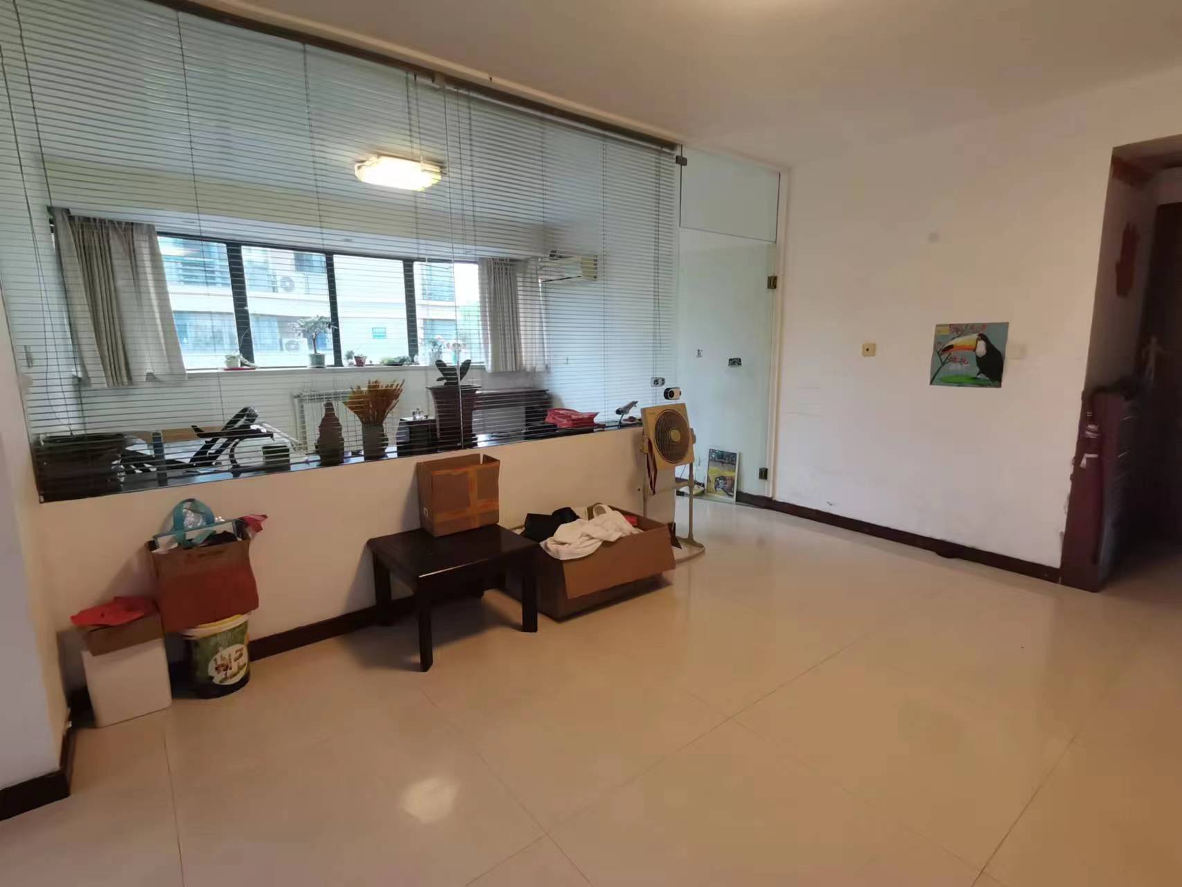 凤凰莱茵苑 4室2厅2卫 160.36m&sup2;