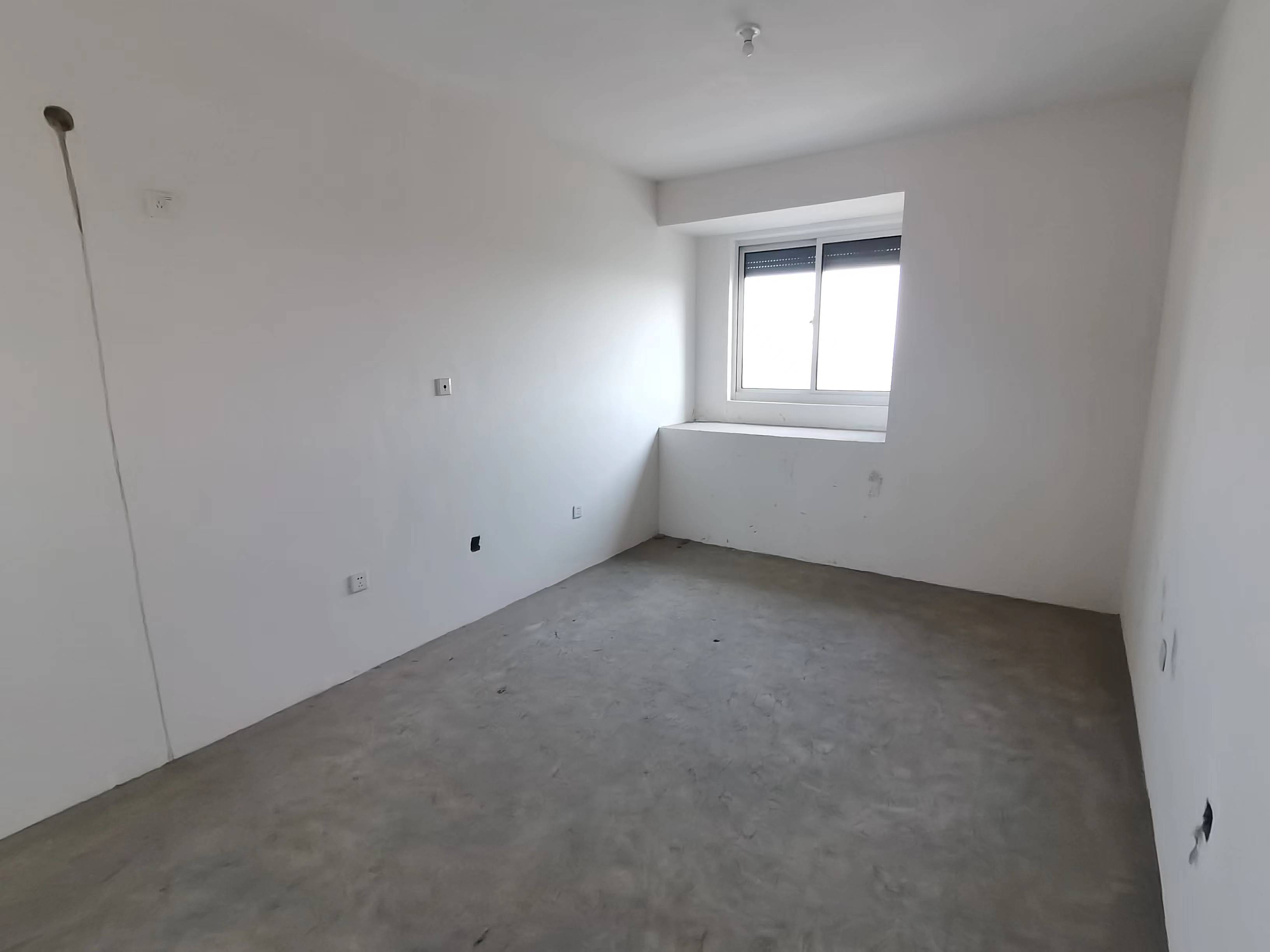 湖滨华庭 3室2厅2卫 116.57m&sup2;