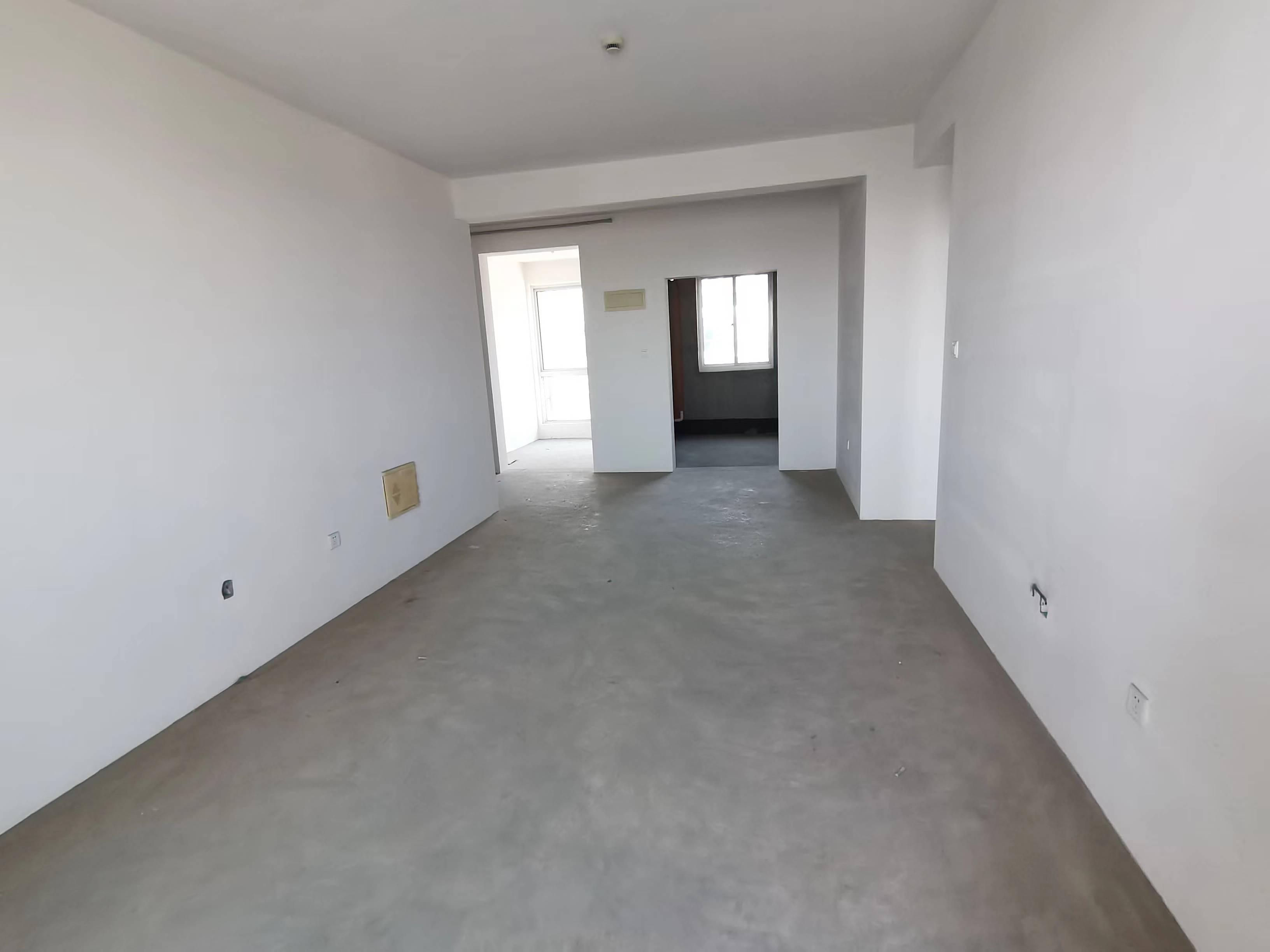 湖滨华庭 3室2厅2卫 116.57m&sup2;