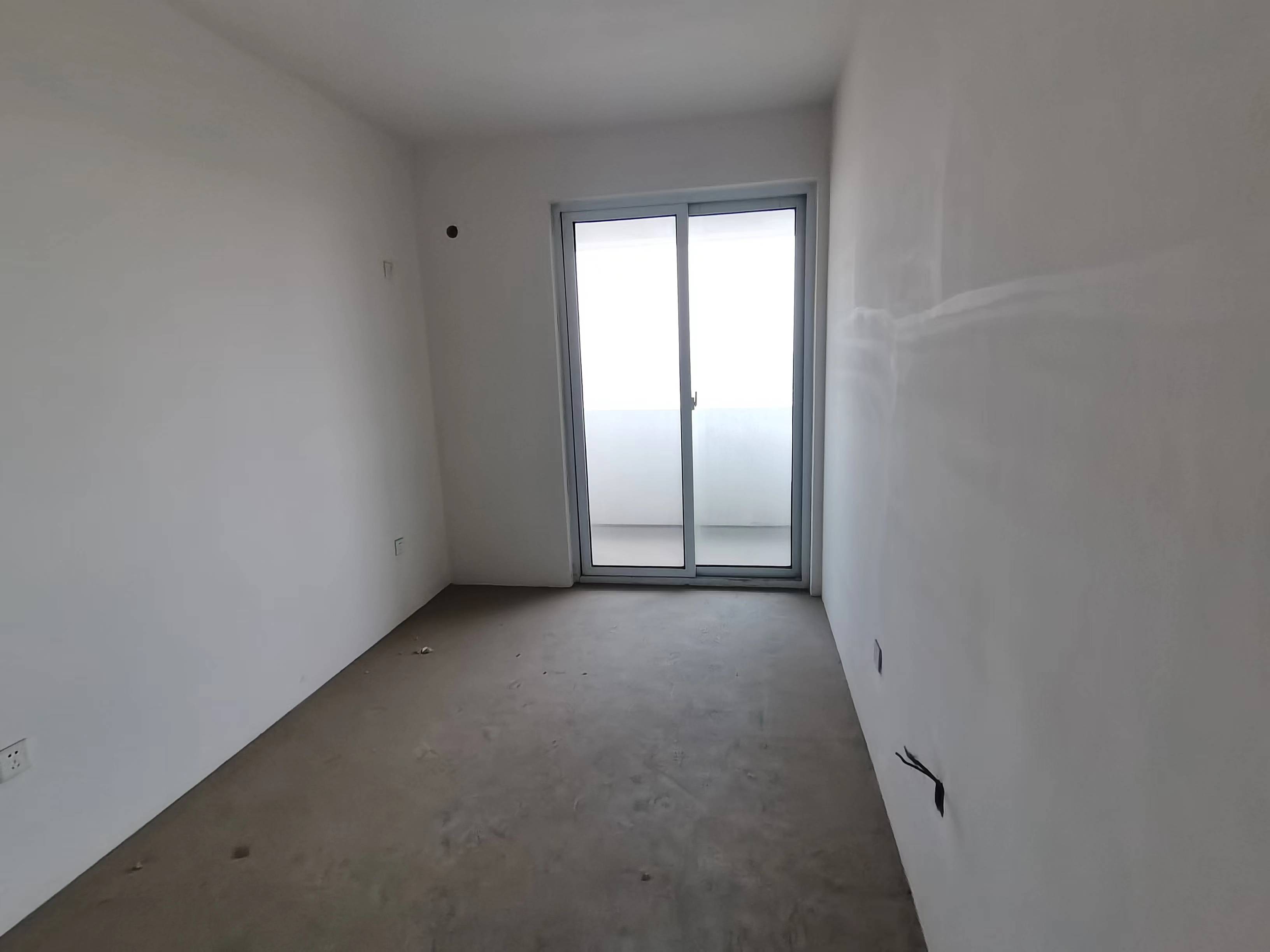 湖滨华庭 3室2厅2卫 116.57m&sup2;