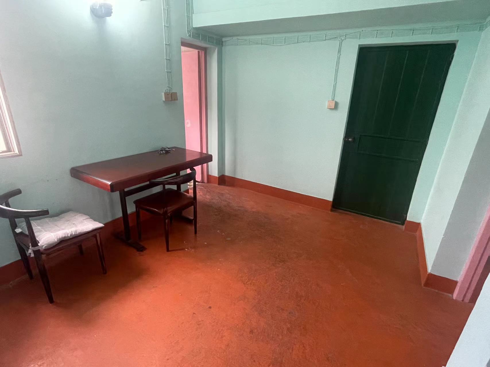 易家桥新村 2室1厅1卫 65m&sup2;