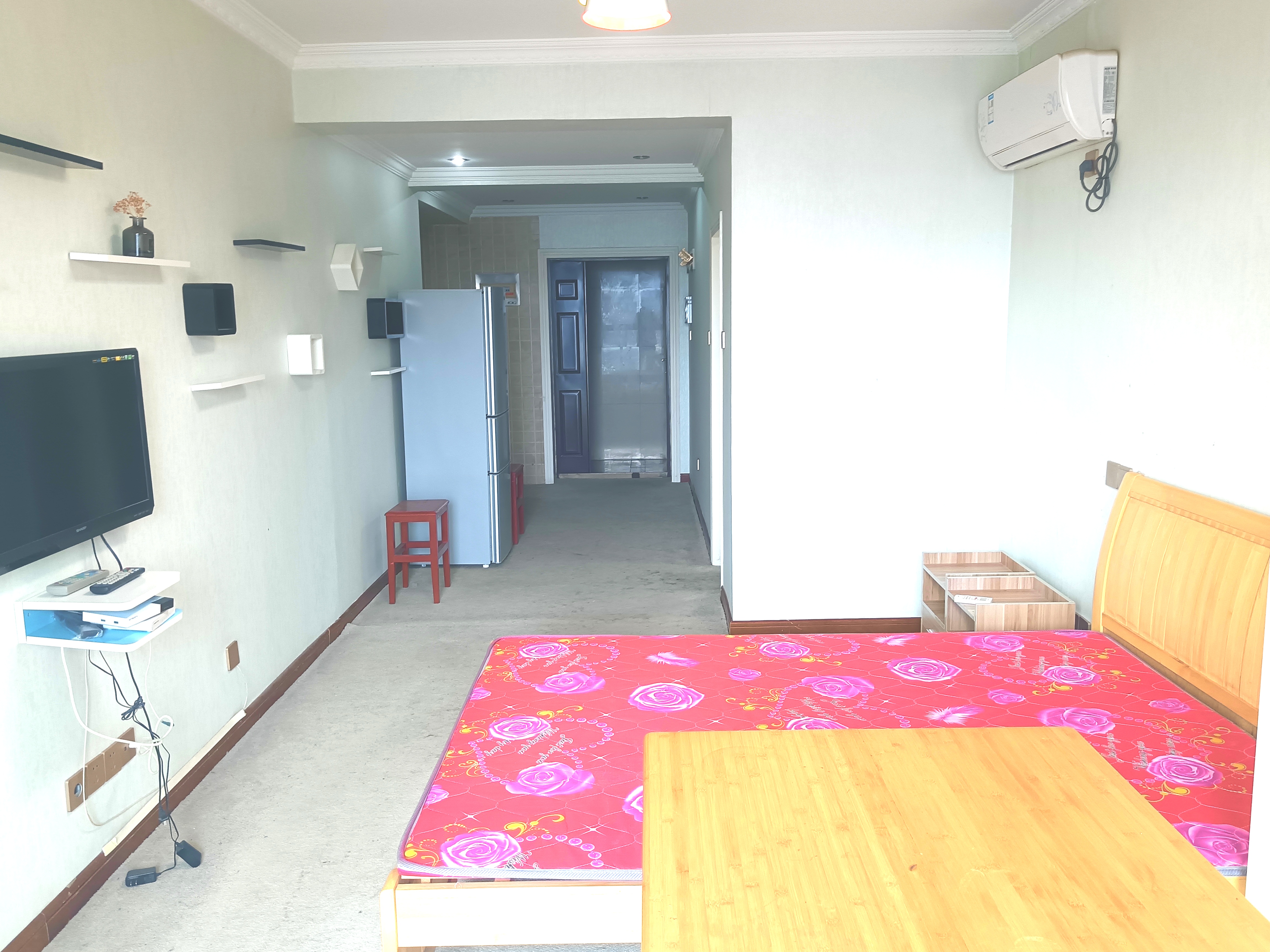凤凰莱茵苑 1室1厅1卫 45m&sup2;
