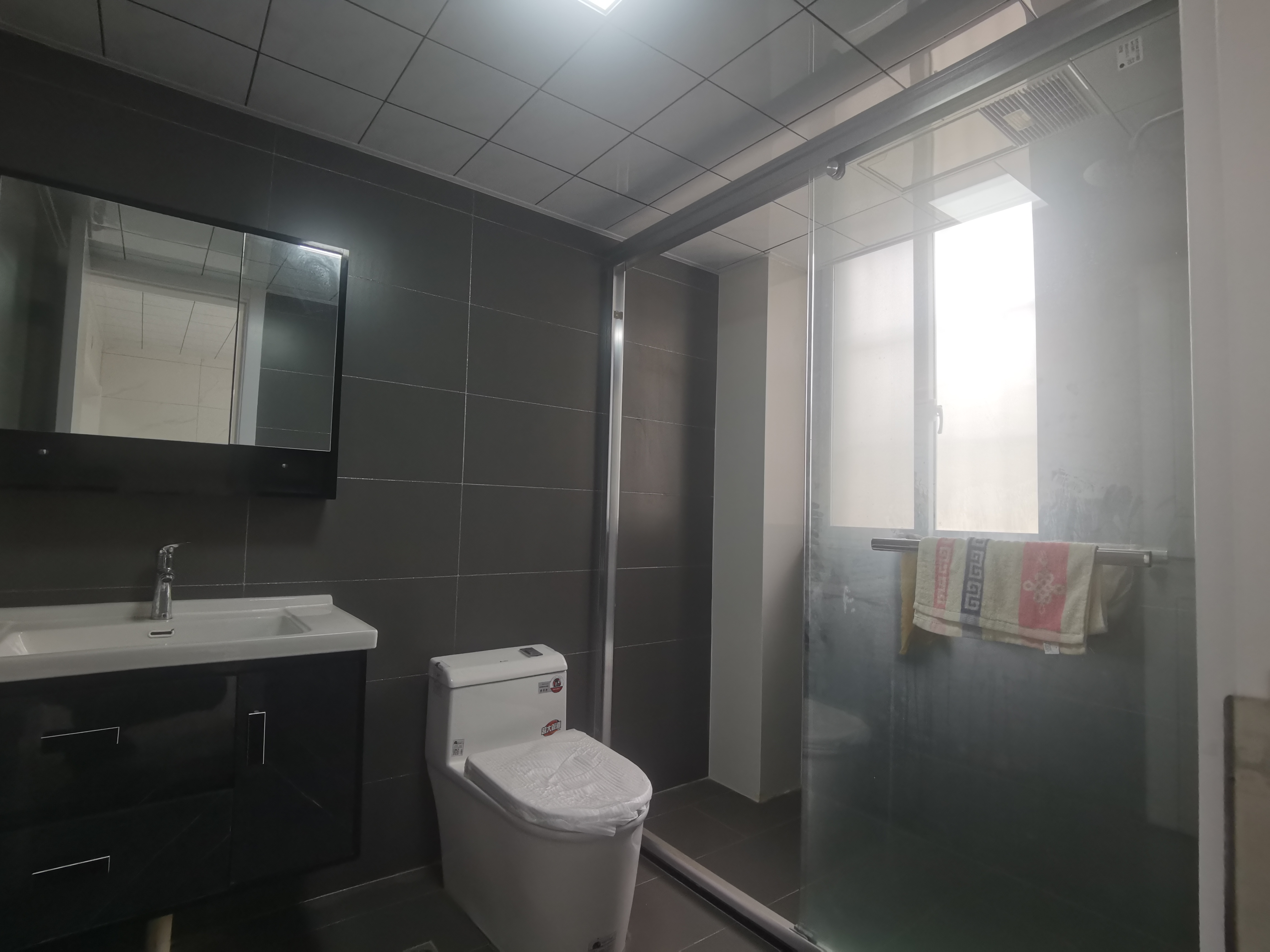 金南小区 3室2厅1卫 93m&sup2;