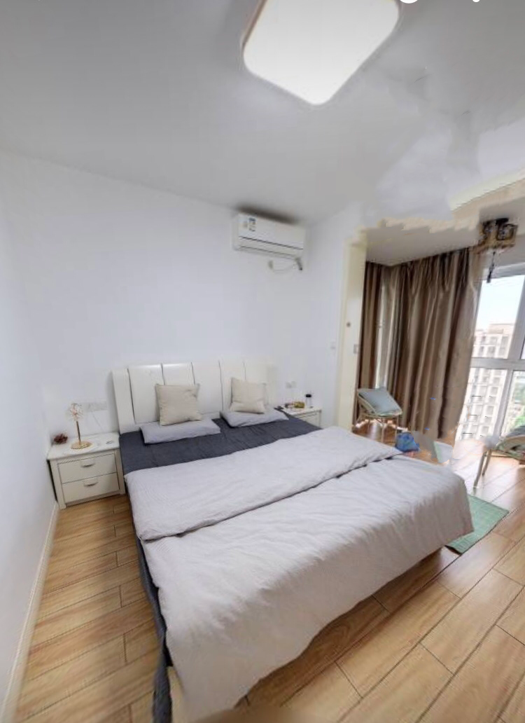 景瑞望府 2室2厅1卫 96m&sup2;