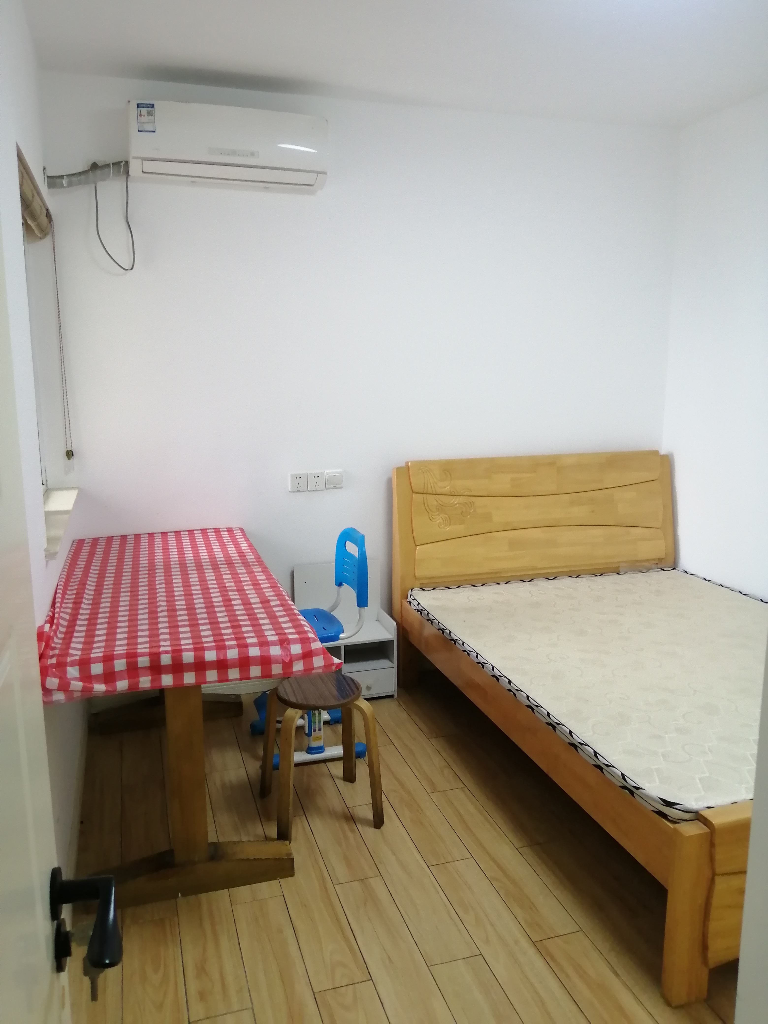 景瑞望府 2室2厅1卫 96m&sup2;