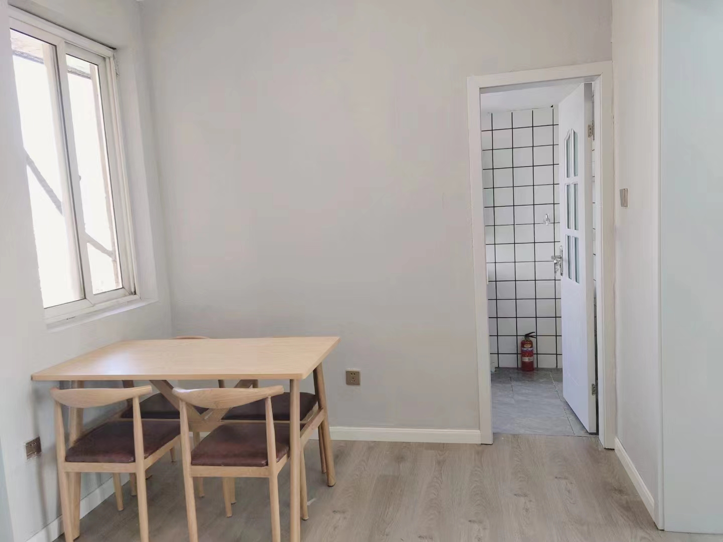 易家桥新村 2室1厅1卫 65m&sup2;