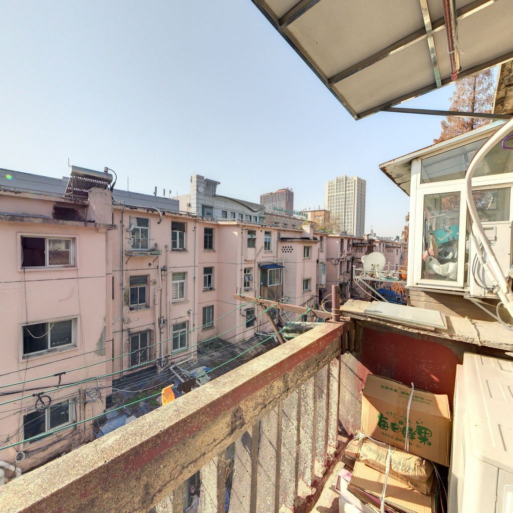 青年路新村 1室1厅1卫 40.4m&sup2;