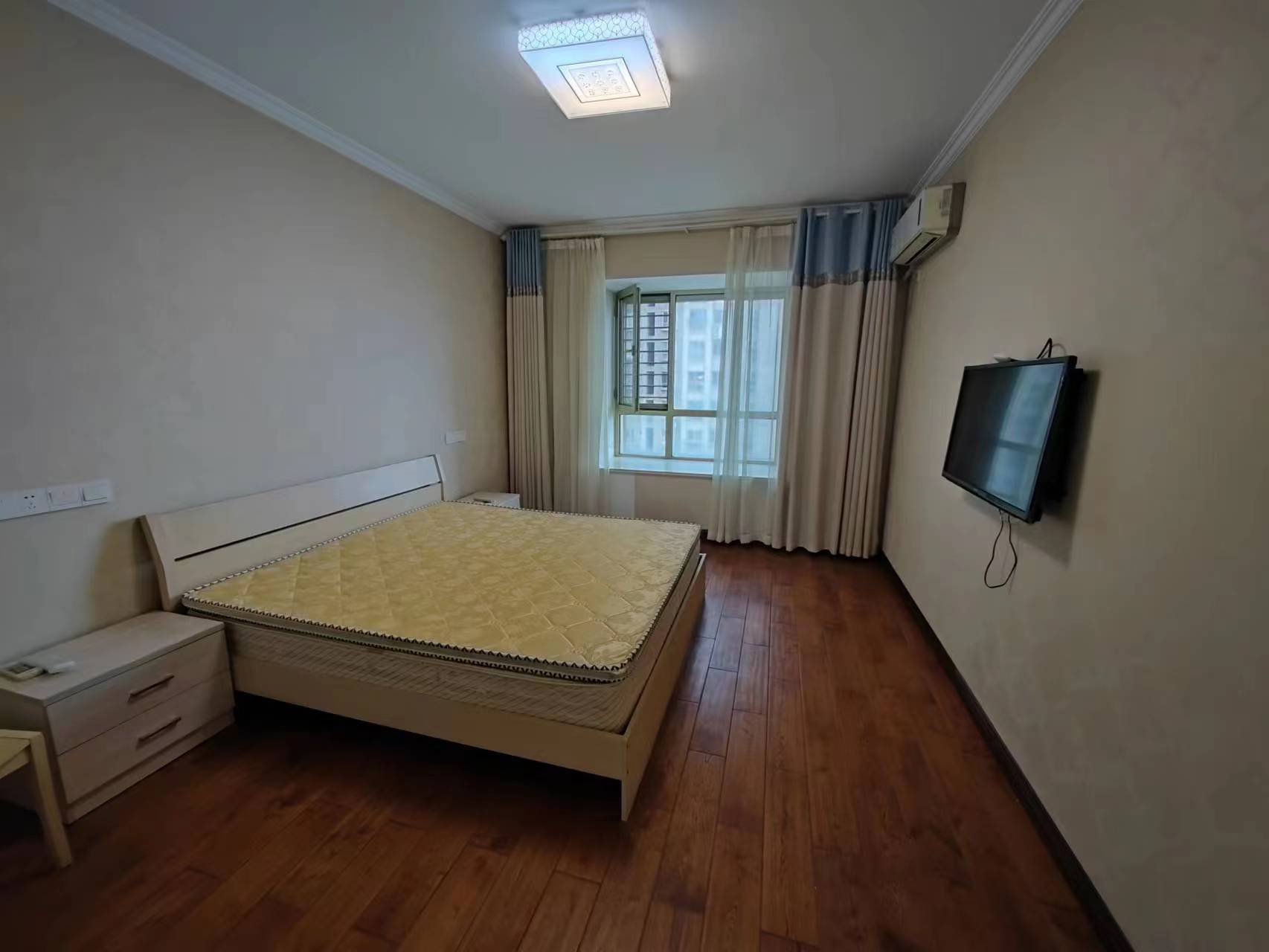 尚海湾 3室2厅2卫 136.00m&sup2;