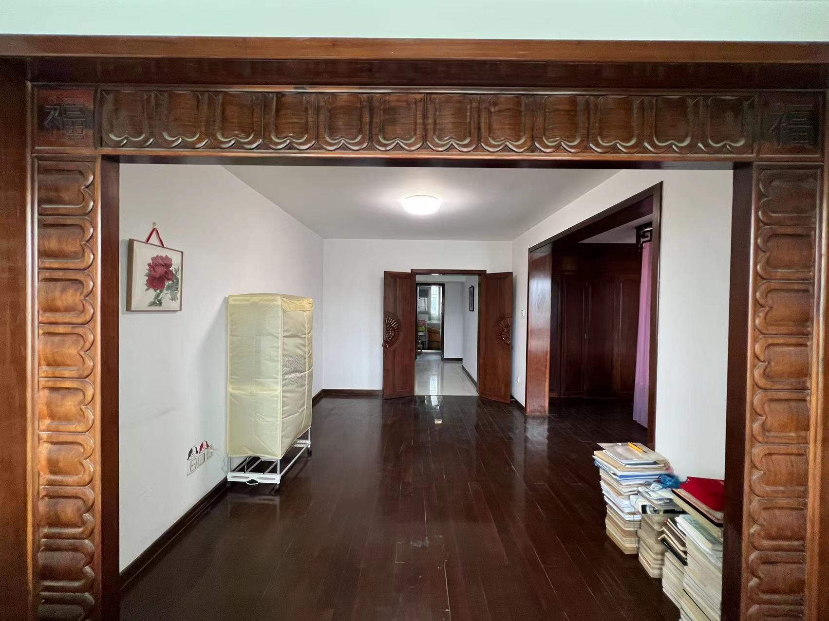 城南小苑 4室2厅1卫 200.00m&sup2;