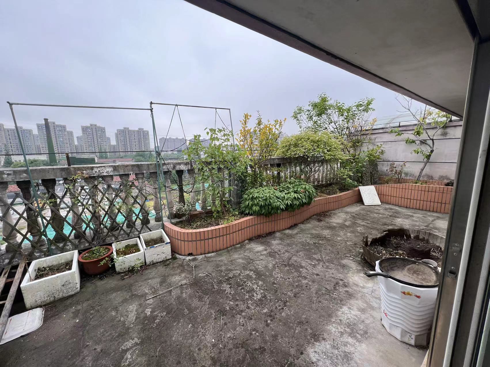 城南小苑 4室2厅1卫 200.00m&sup2;