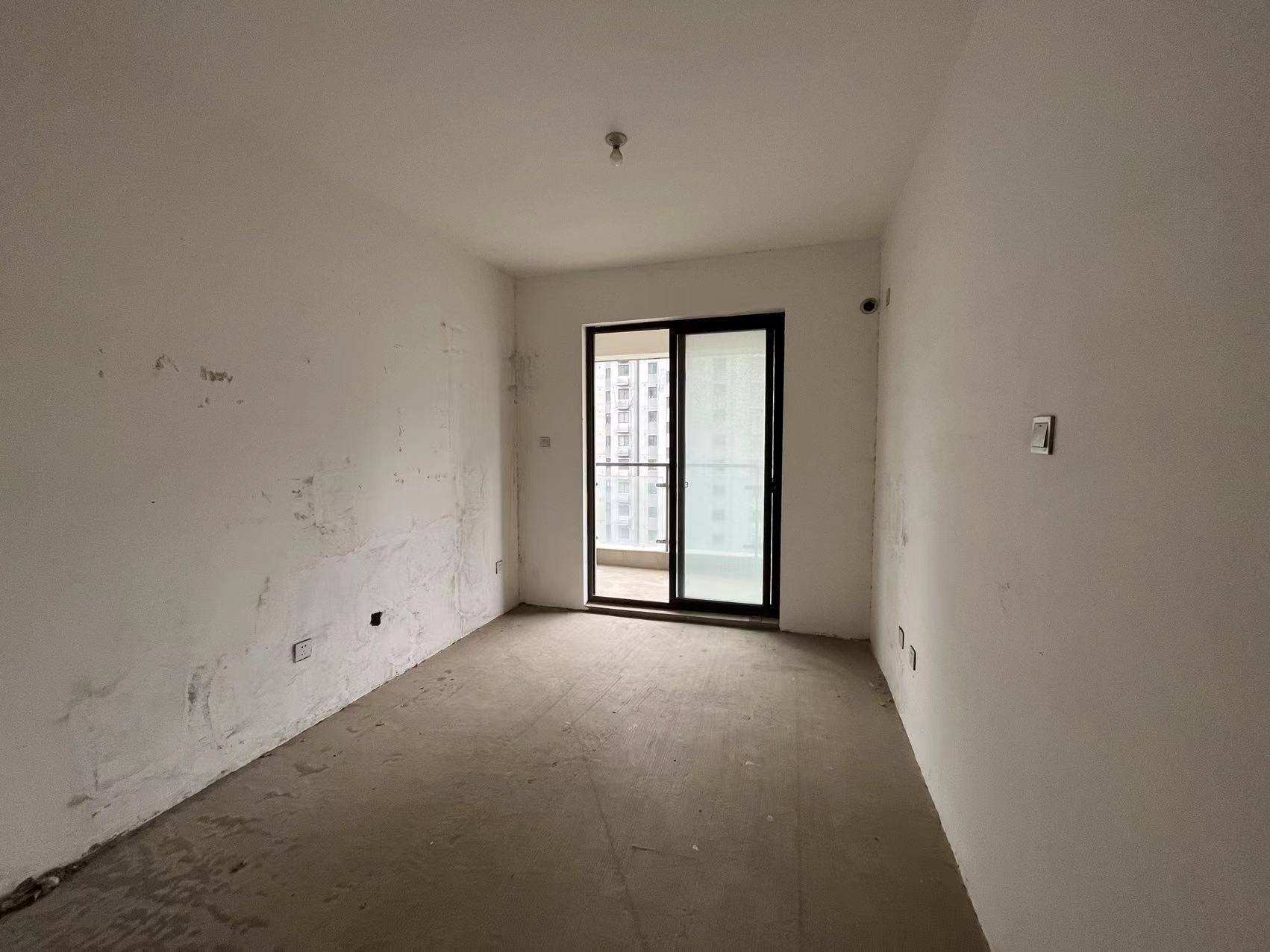 翰铂府北区 4室2厅2卫 120m&sup2;