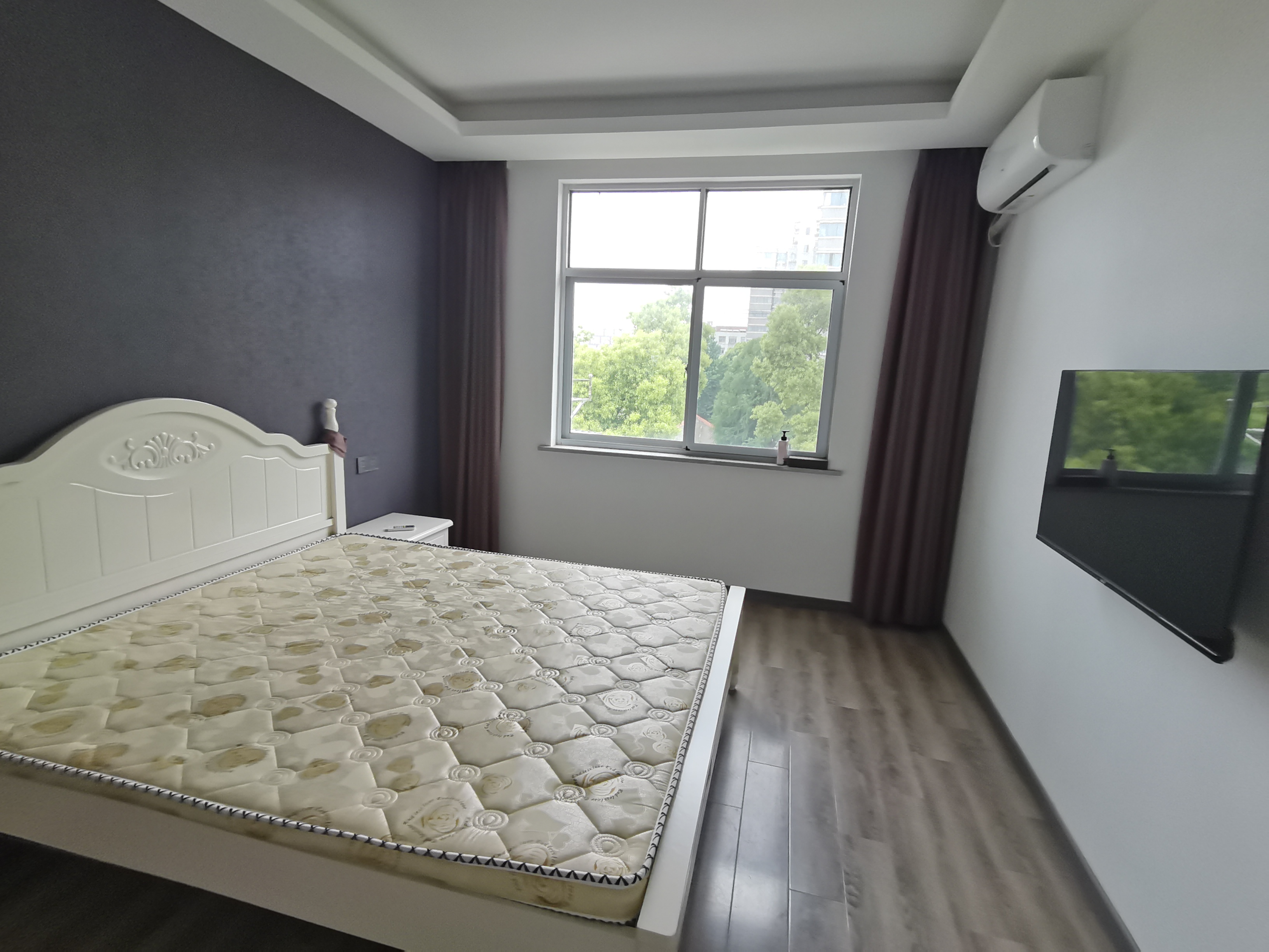 八角亭东一区 3室2厅1卫 101m&sup2;