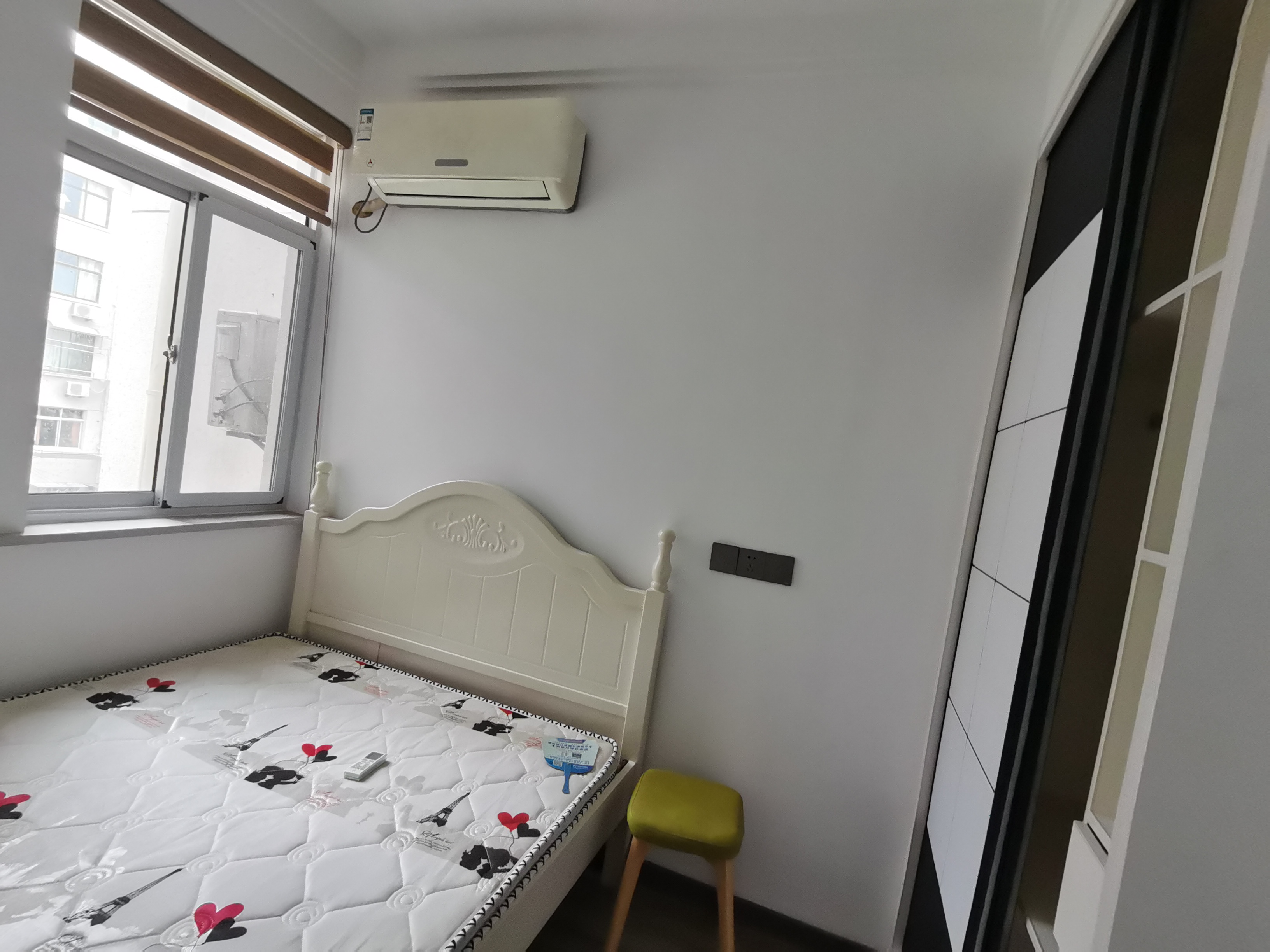 八角亭东一区 3室2厅1卫 101m&sup2;
