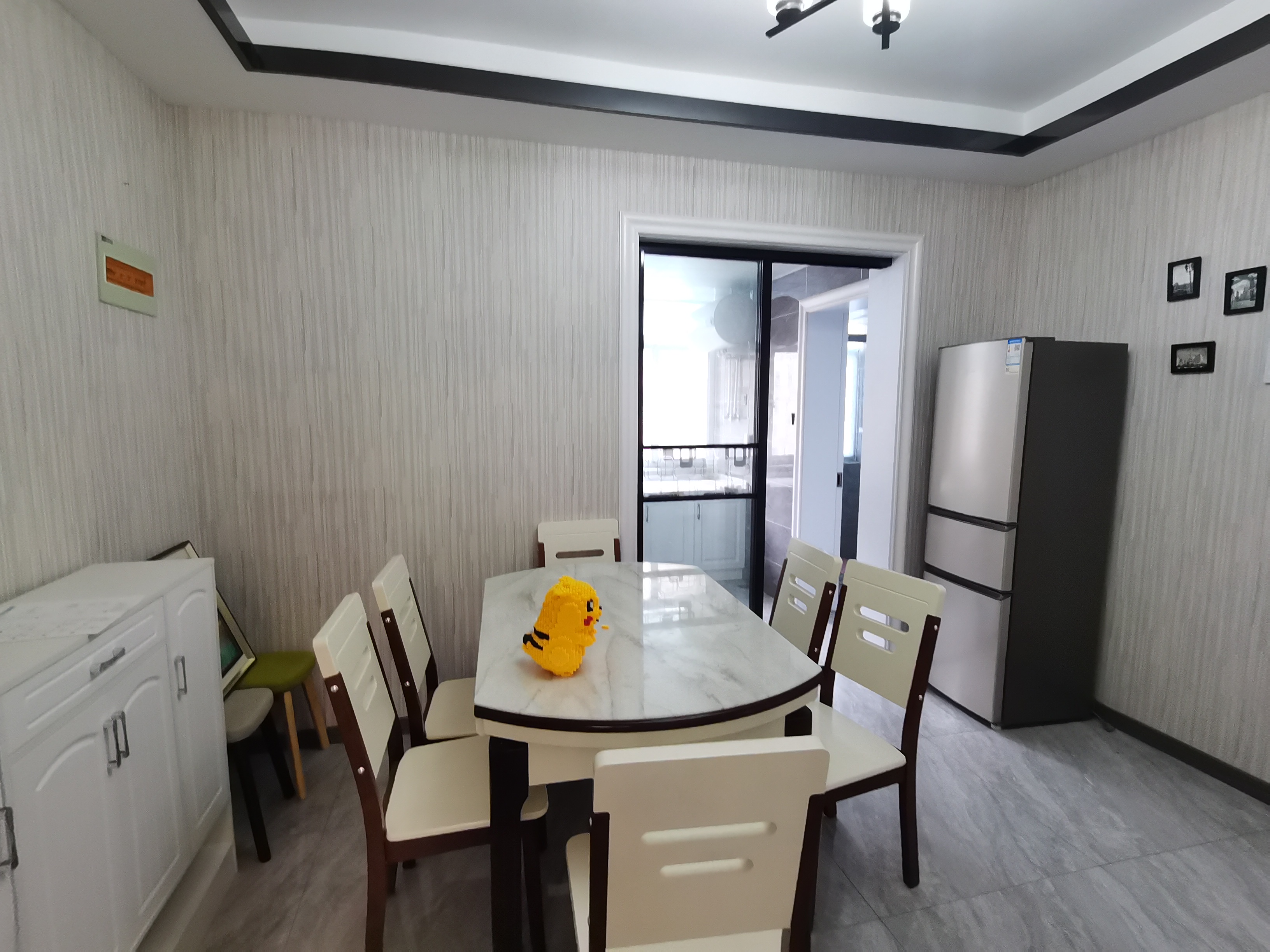 八角亭东一区 3室2厅1卫 101m&sup2;