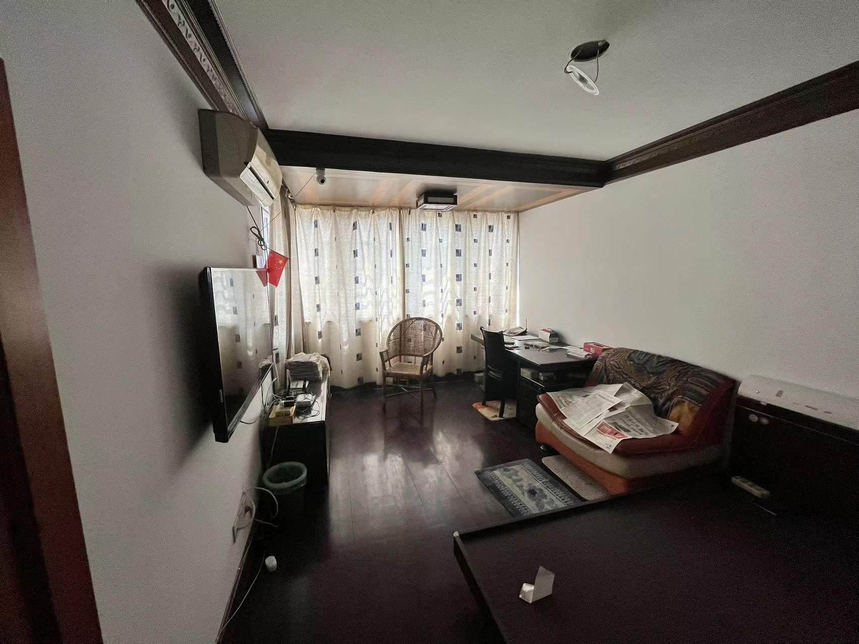 弘运园 8室3厅3卫 300.00m&sup2;