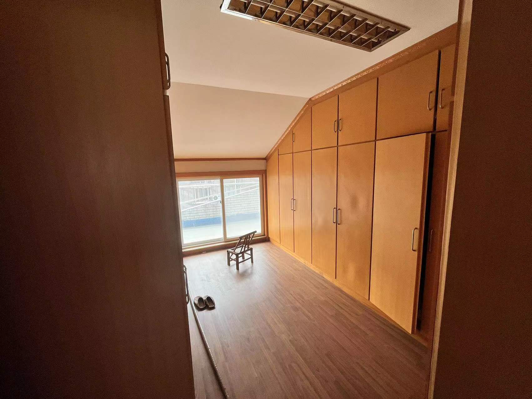 弘运园 8室3厅3卫 300.00m&sup2;