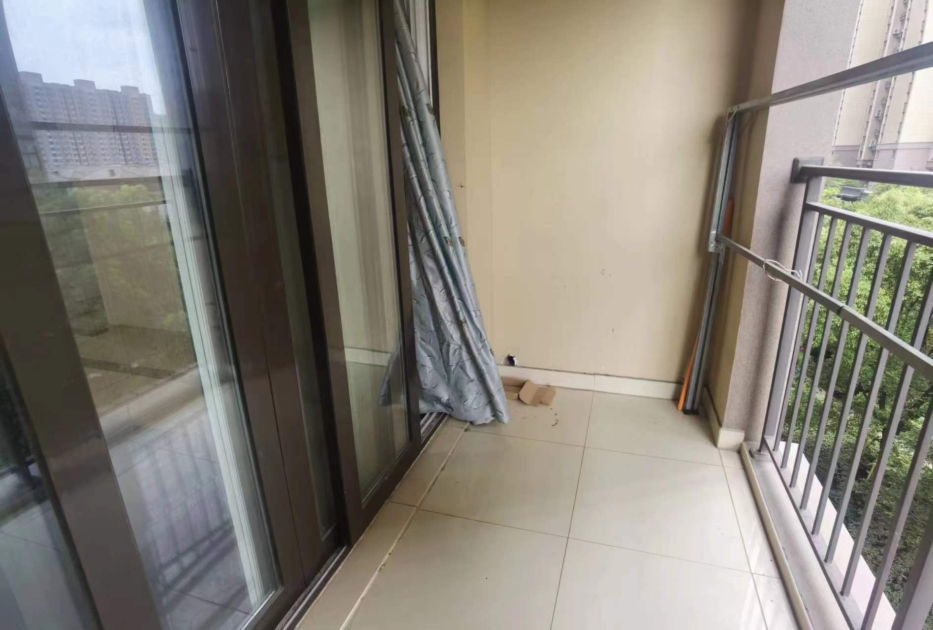 景瑞御府 3室2厅1卫 93m&sup2;