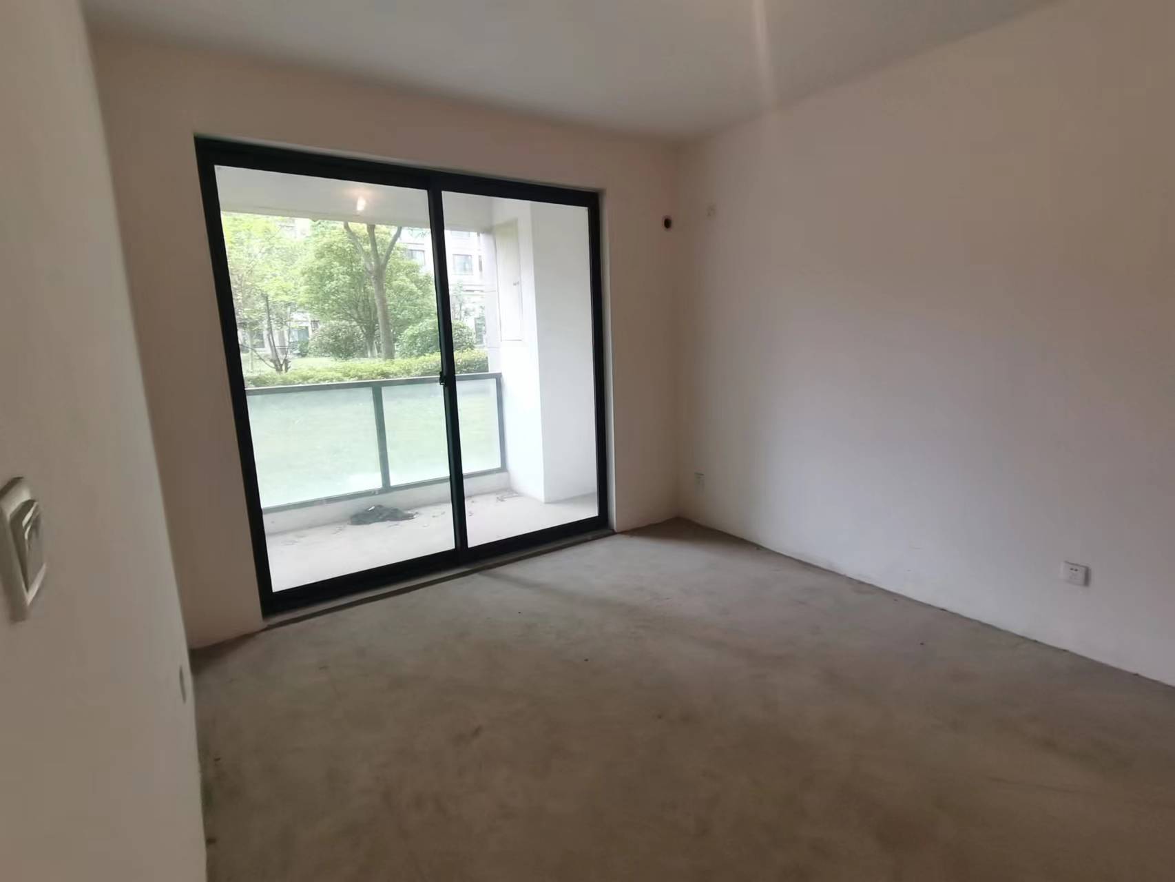 万和·润园 5室2厅2卫 235m²