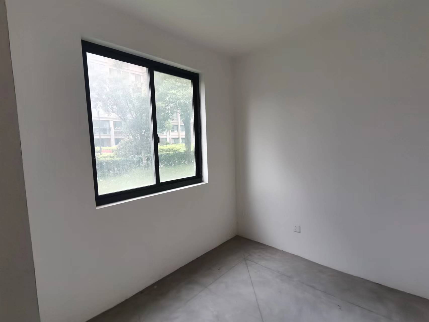 万和·润园 5室2厅2卫 235m²