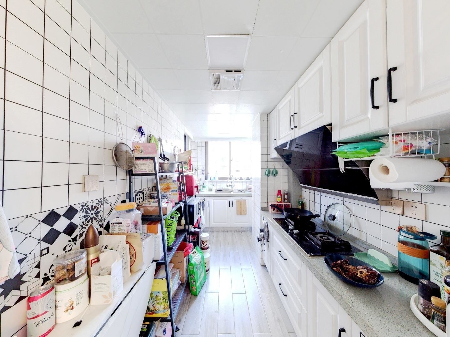 紫东南苑南区 1室1厅1卫 61.87m&sup2;