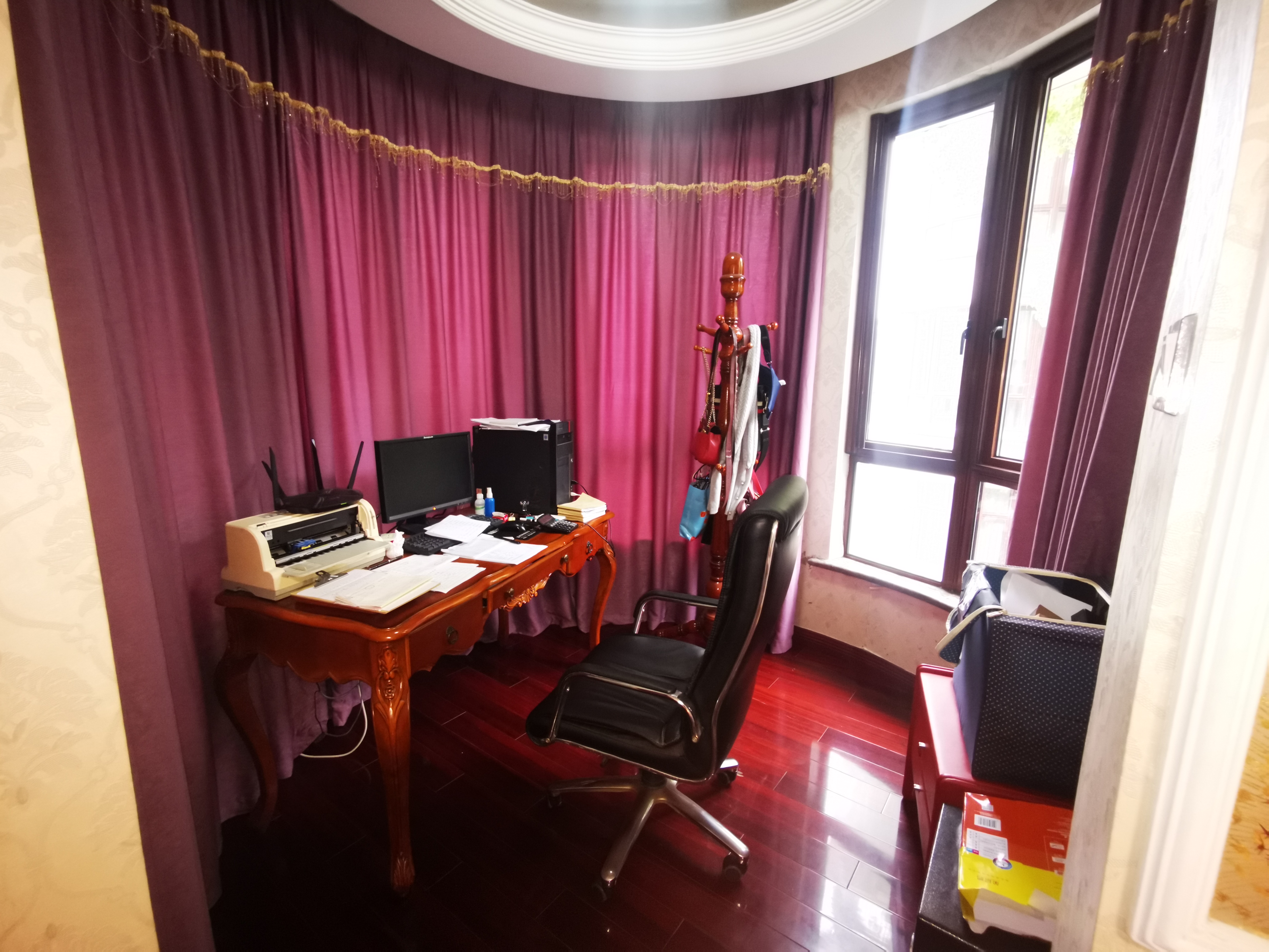 金沙阳光府邸 6室3厅3卫 256m&sup2;