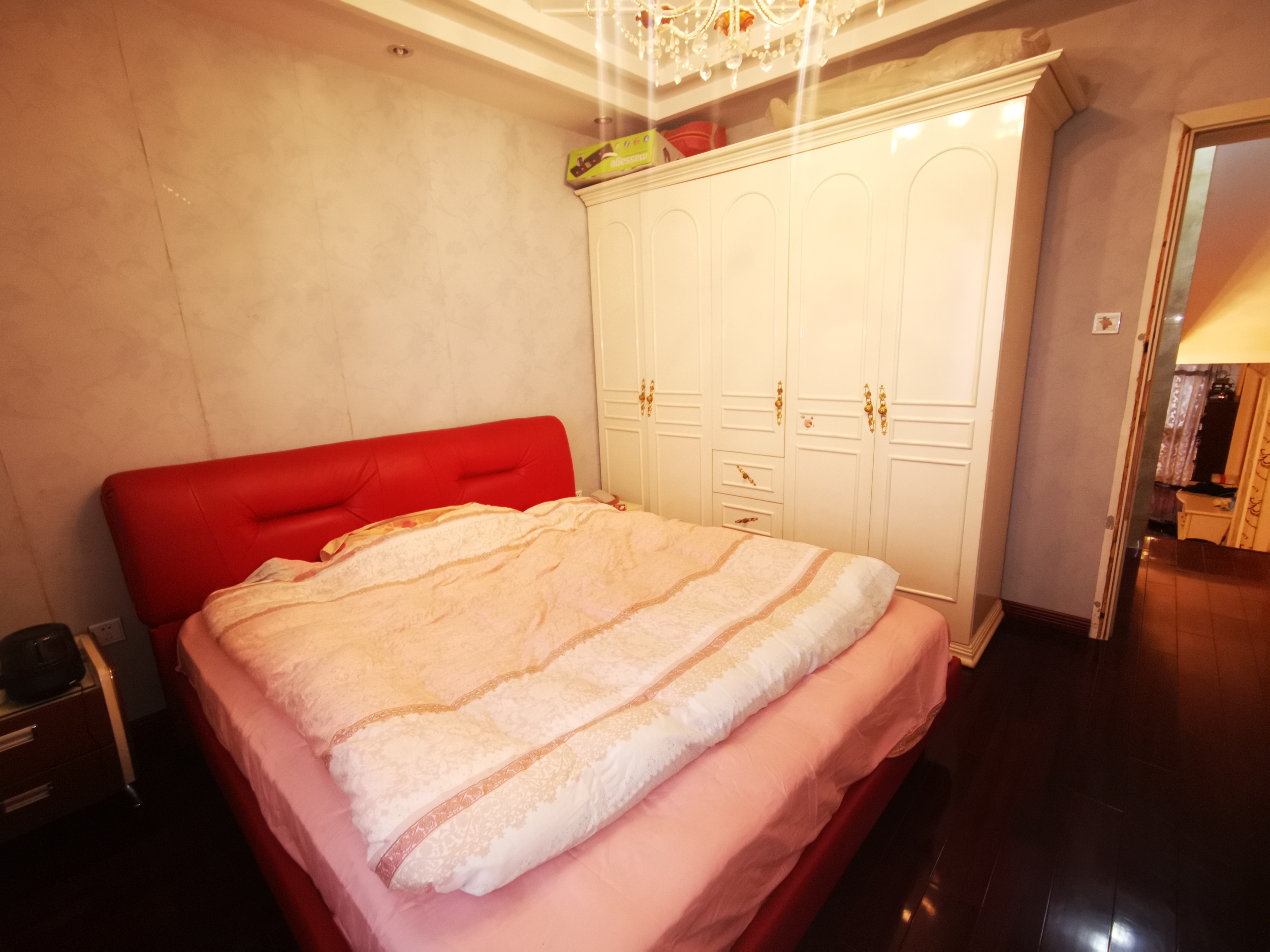 金沙阳光府邸 6室3厅3卫 256m&sup2;