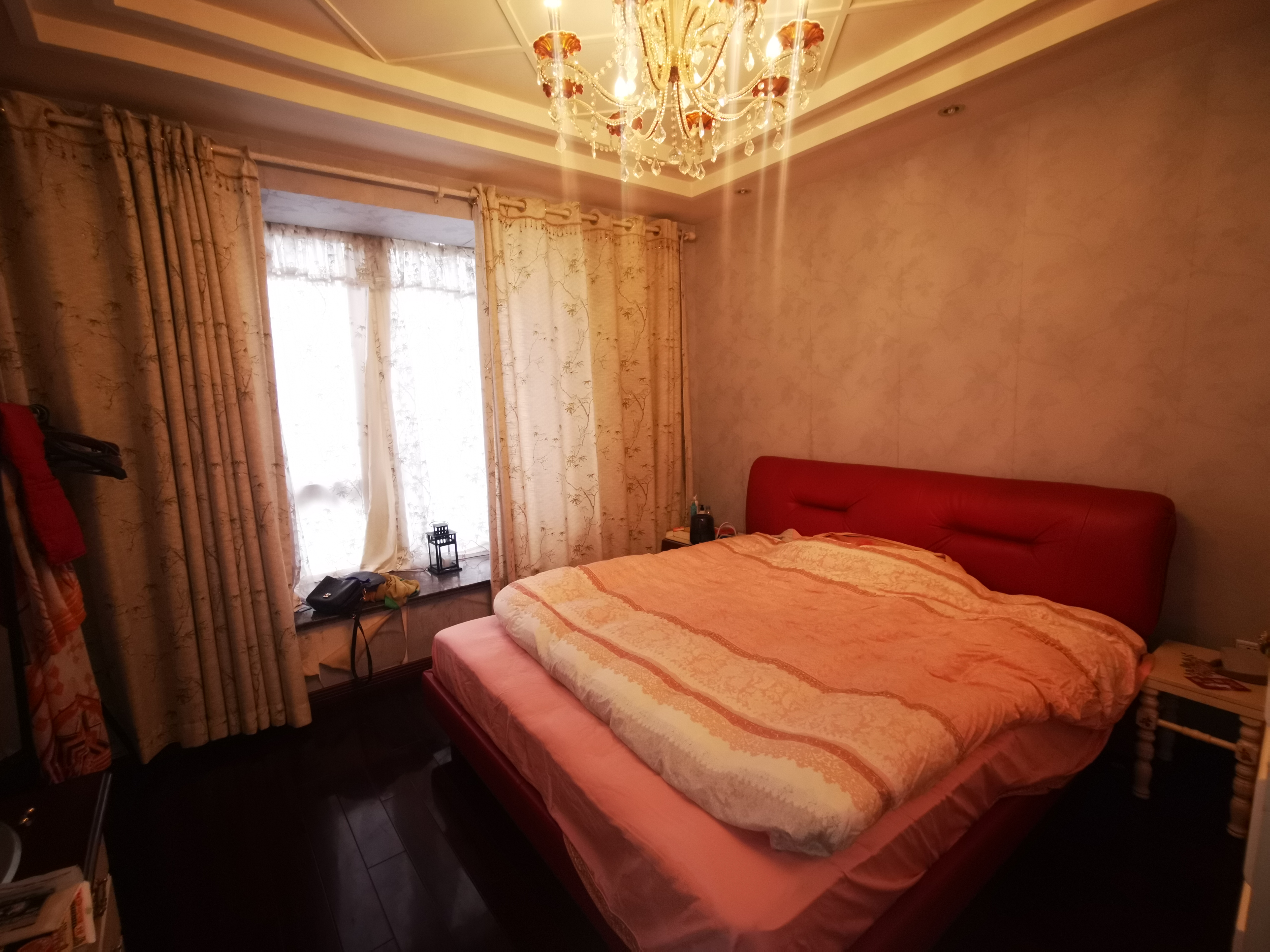 金沙阳光府邸 6室3厅3卫 256m&sup2;