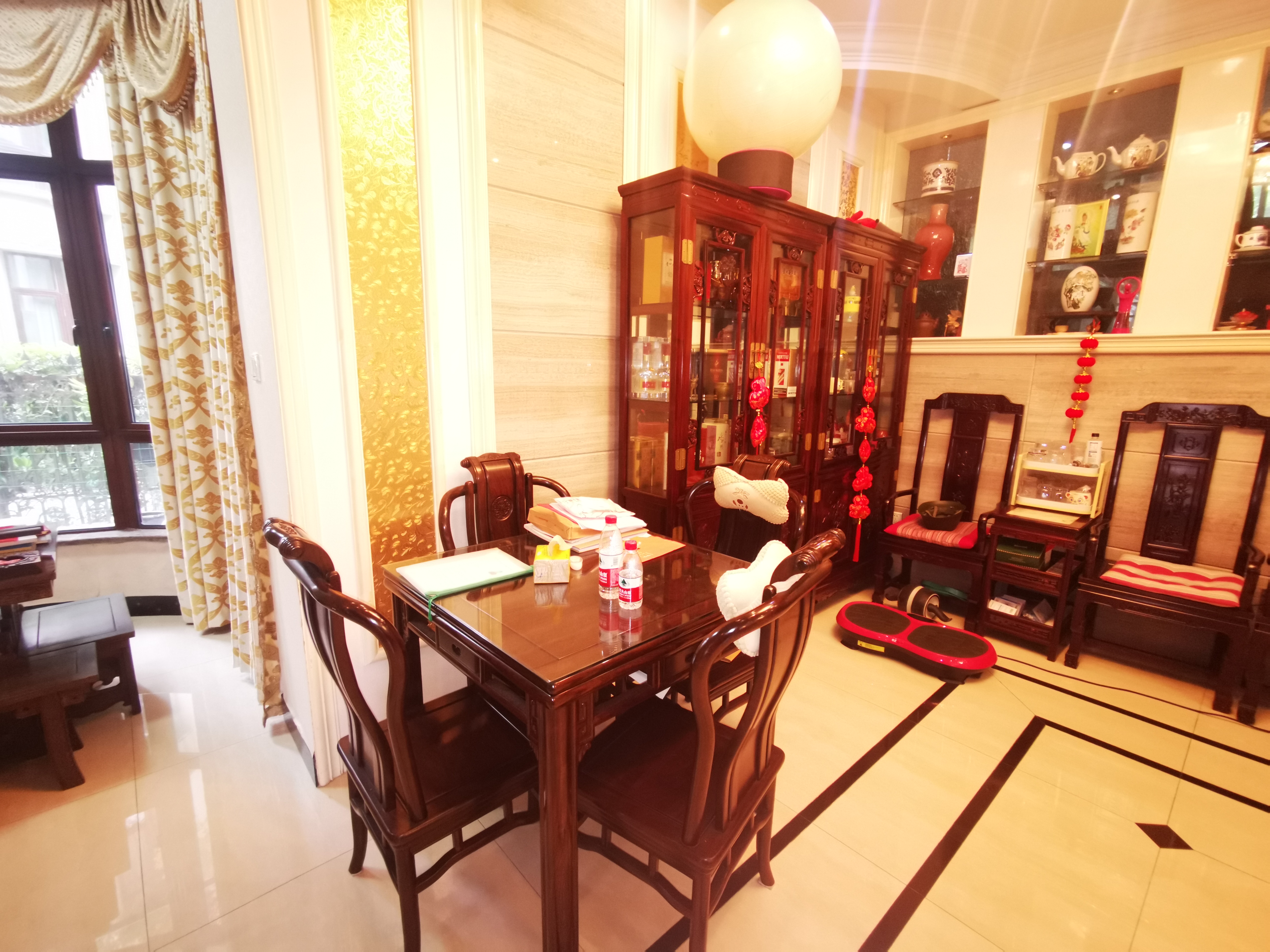 金沙阳光府邸 6室3厅3卫 256m&sup2;