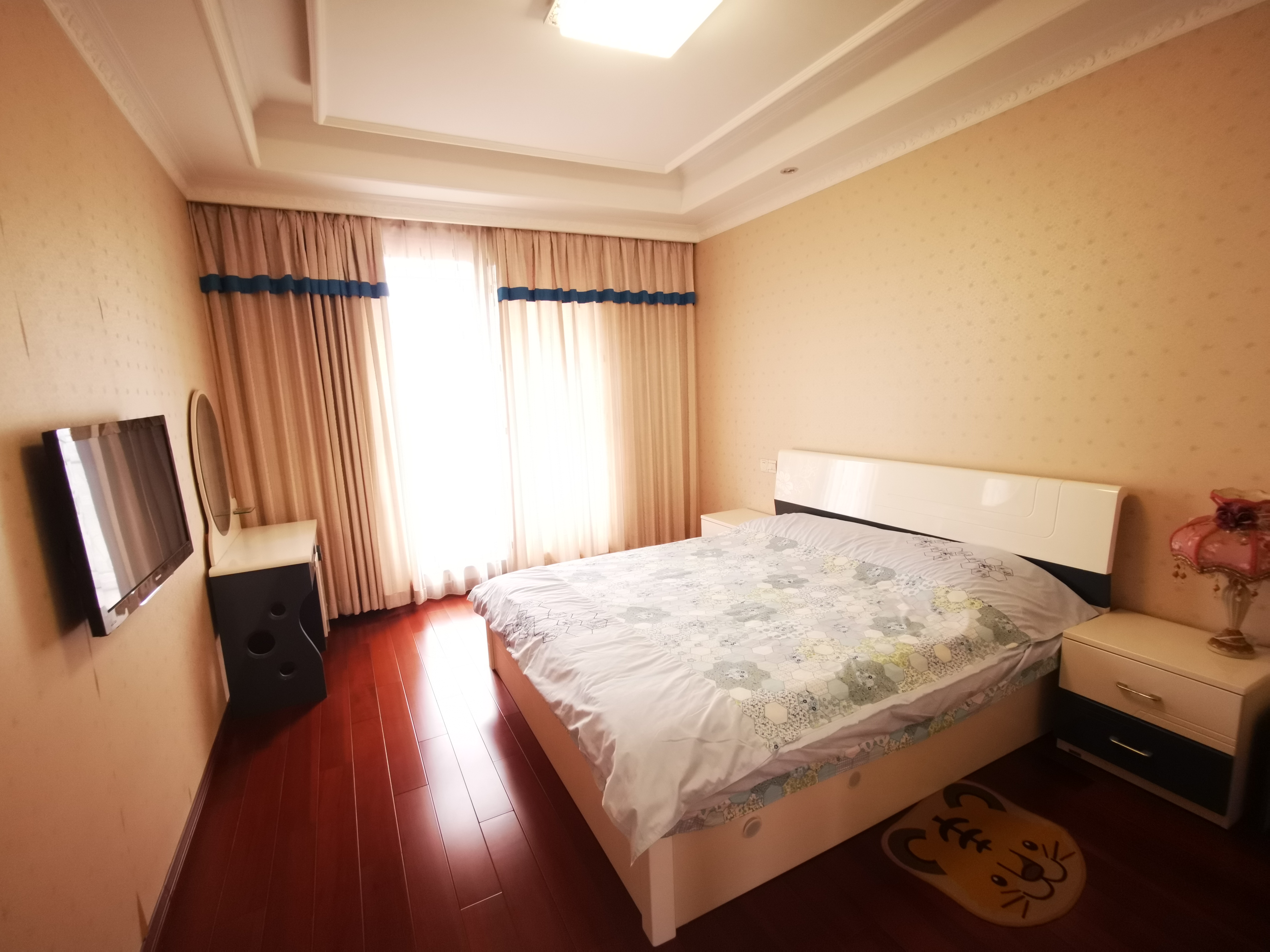 金沙阳光府邸 5室2厅3卫 347m²
