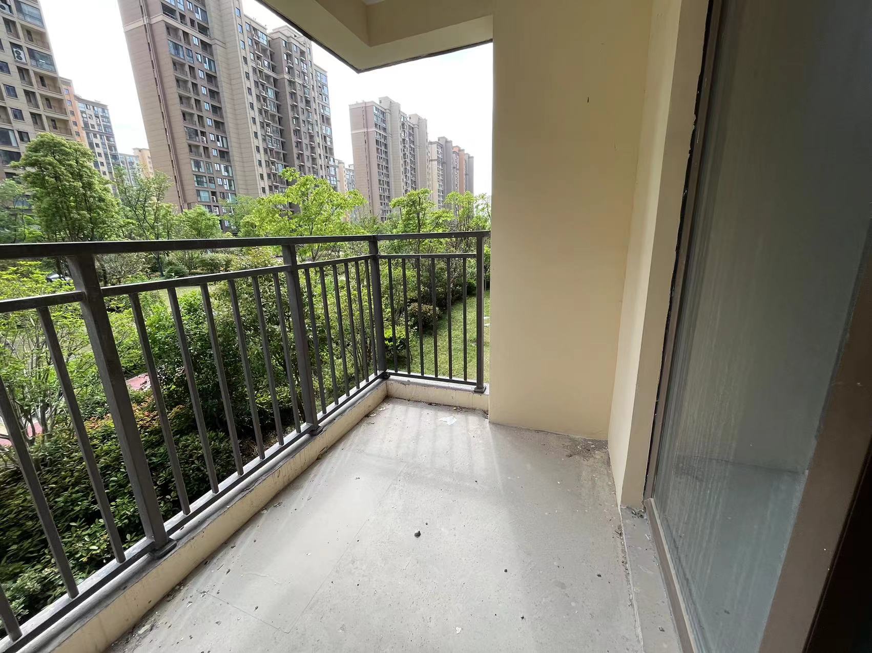 佳源都市 3室2厅2卫 98m&sup2;