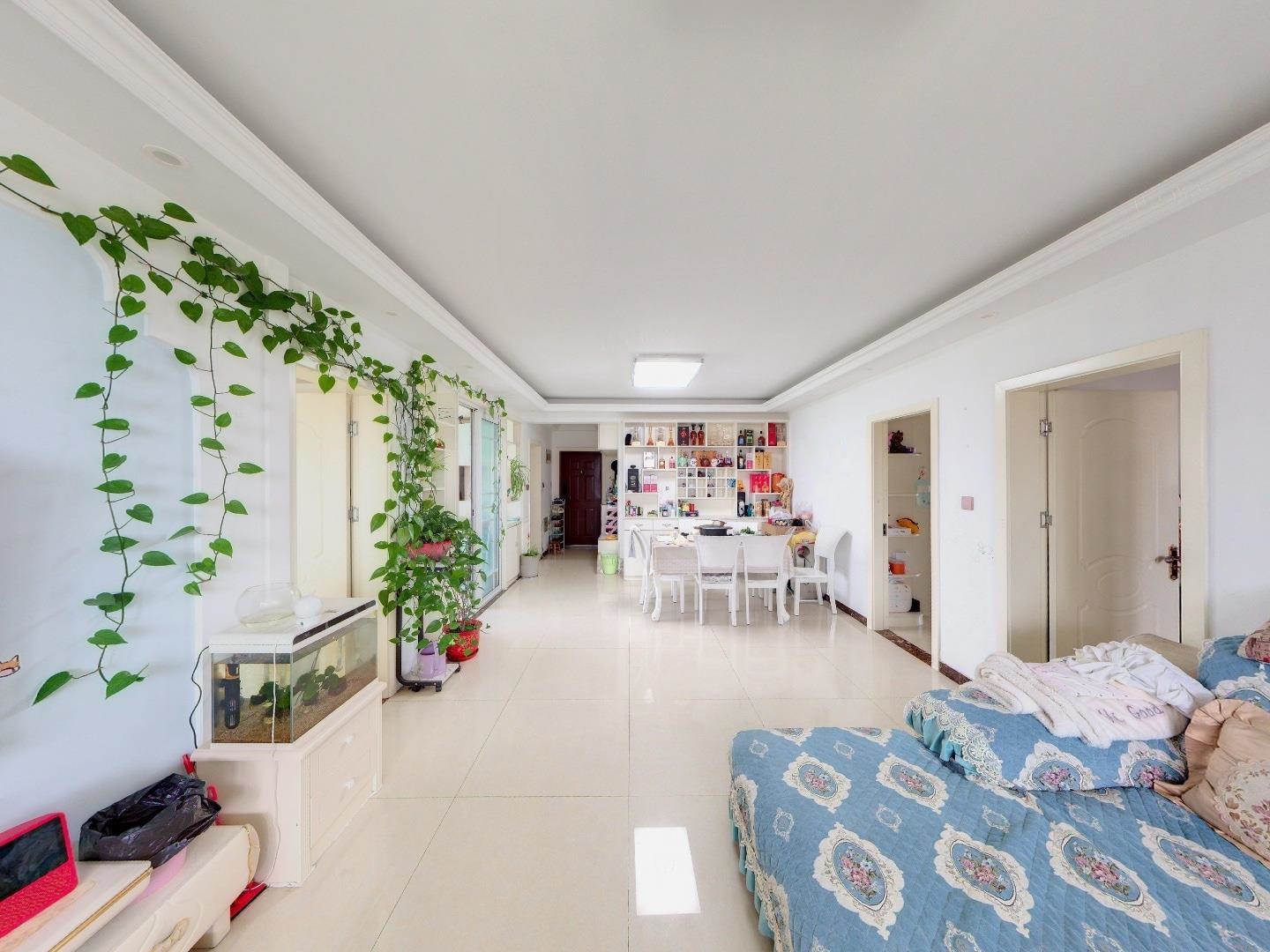 海尚家园东区 3室2厅2卫 126m&sup2;