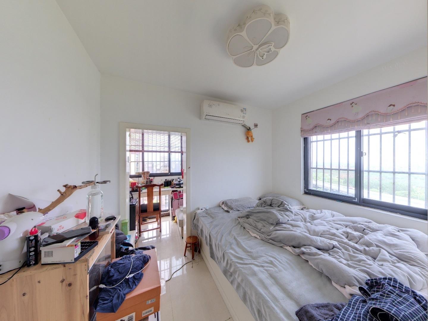 海尚家园东区 3室2厅2卫 126m&sup2;