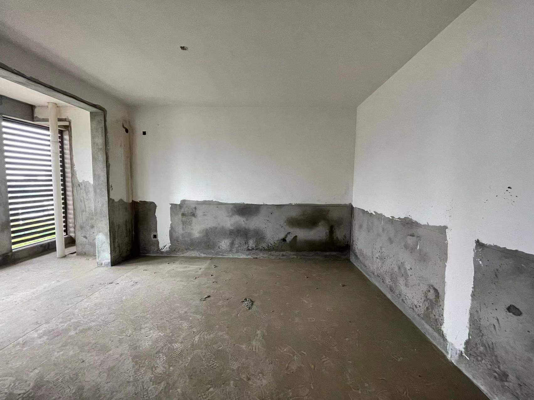 湖畔天下 3室2厅2卫 111.70m&sup2;