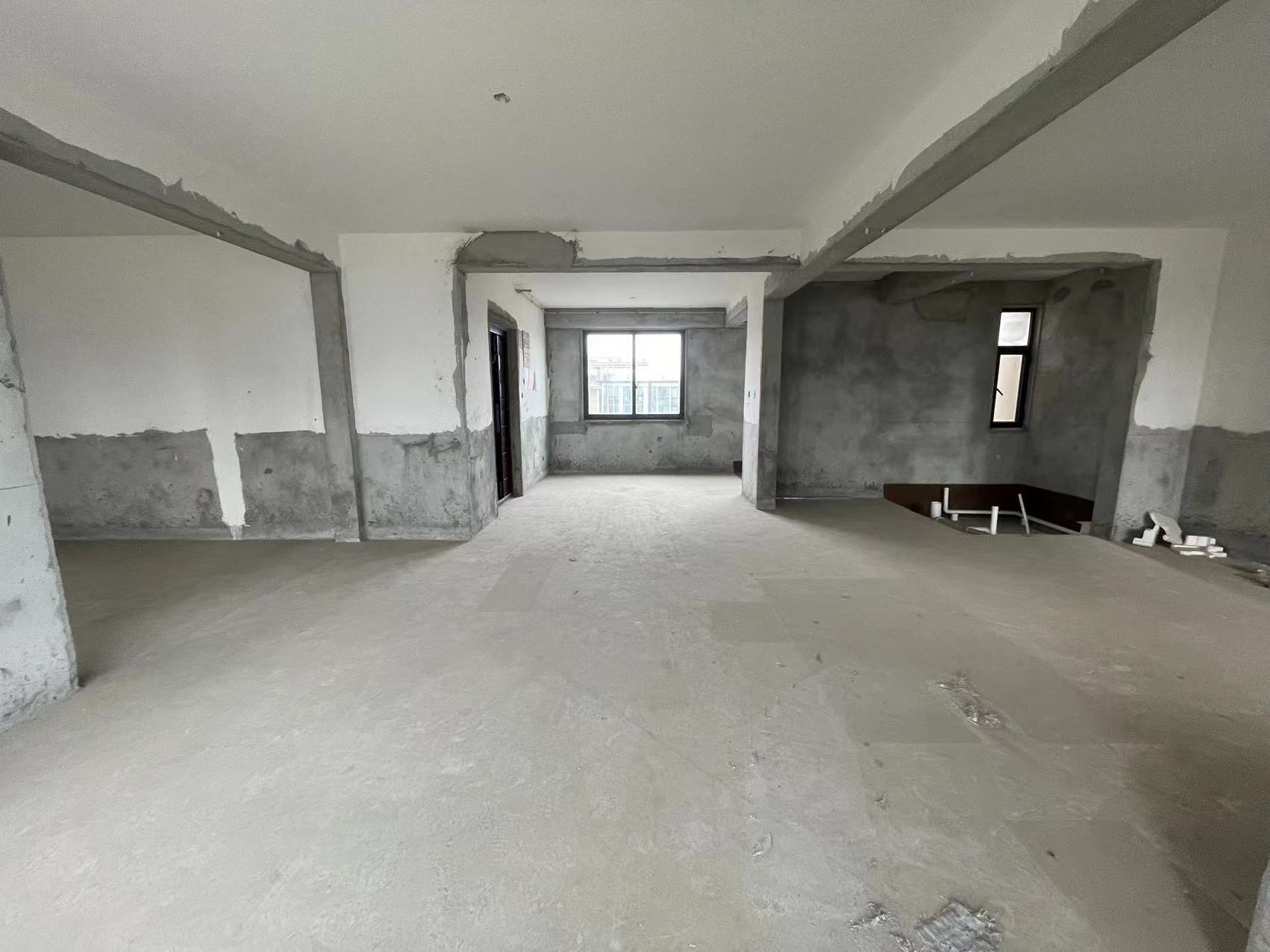 湖畔天下 3室2厅2卫 111.70m&sup2;
