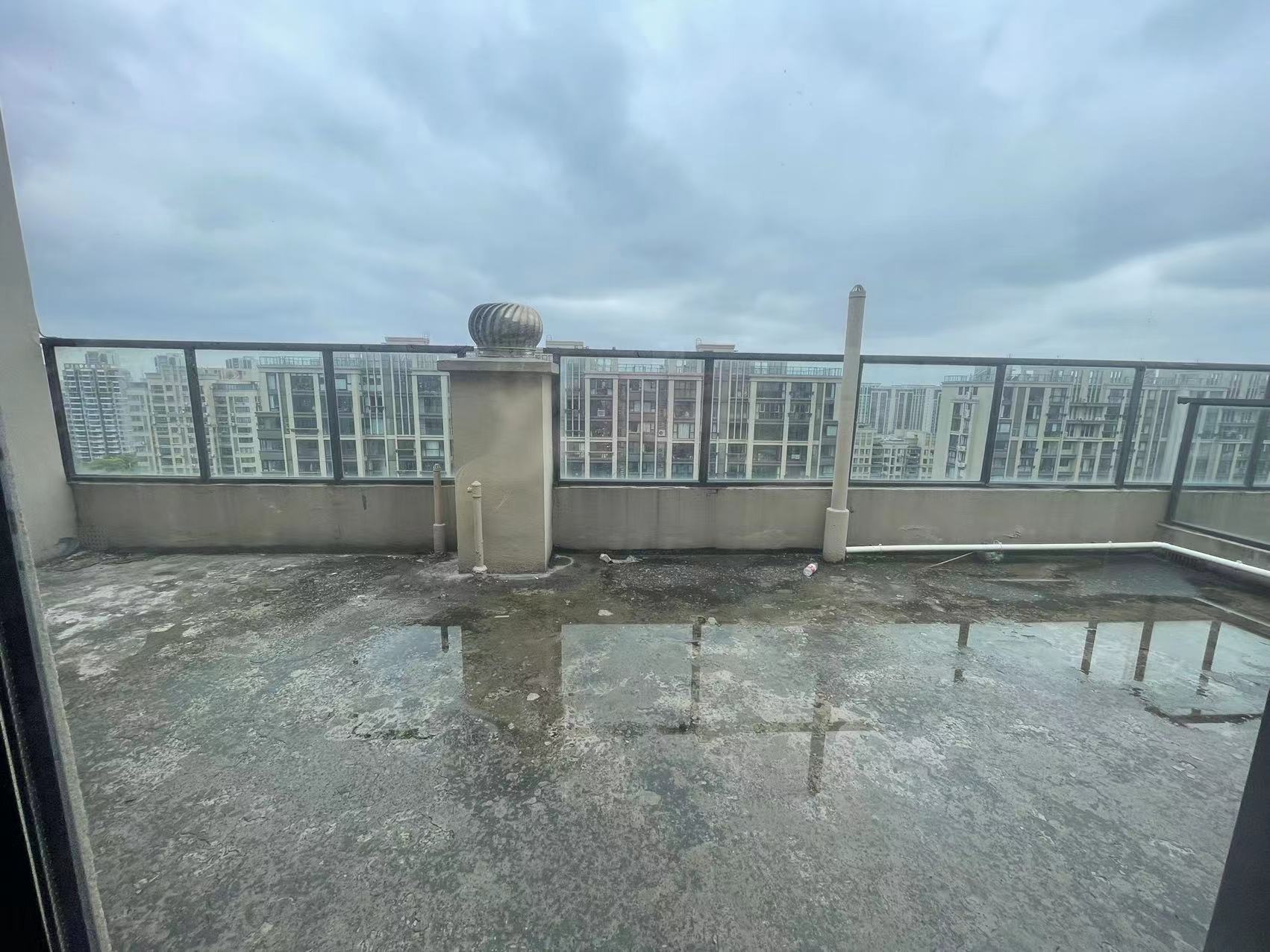 湖畔天下 3室2厅2卫 111.70m&sup2;