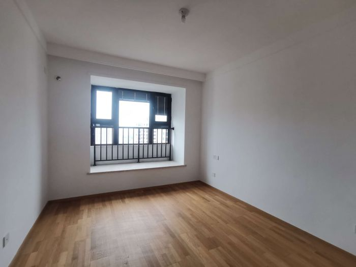 云樾东方 3室2厅1卫 95m&sup2;