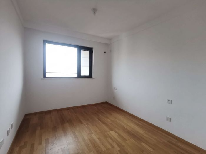 云樾东方 3室2厅1卫 95m&sup2;