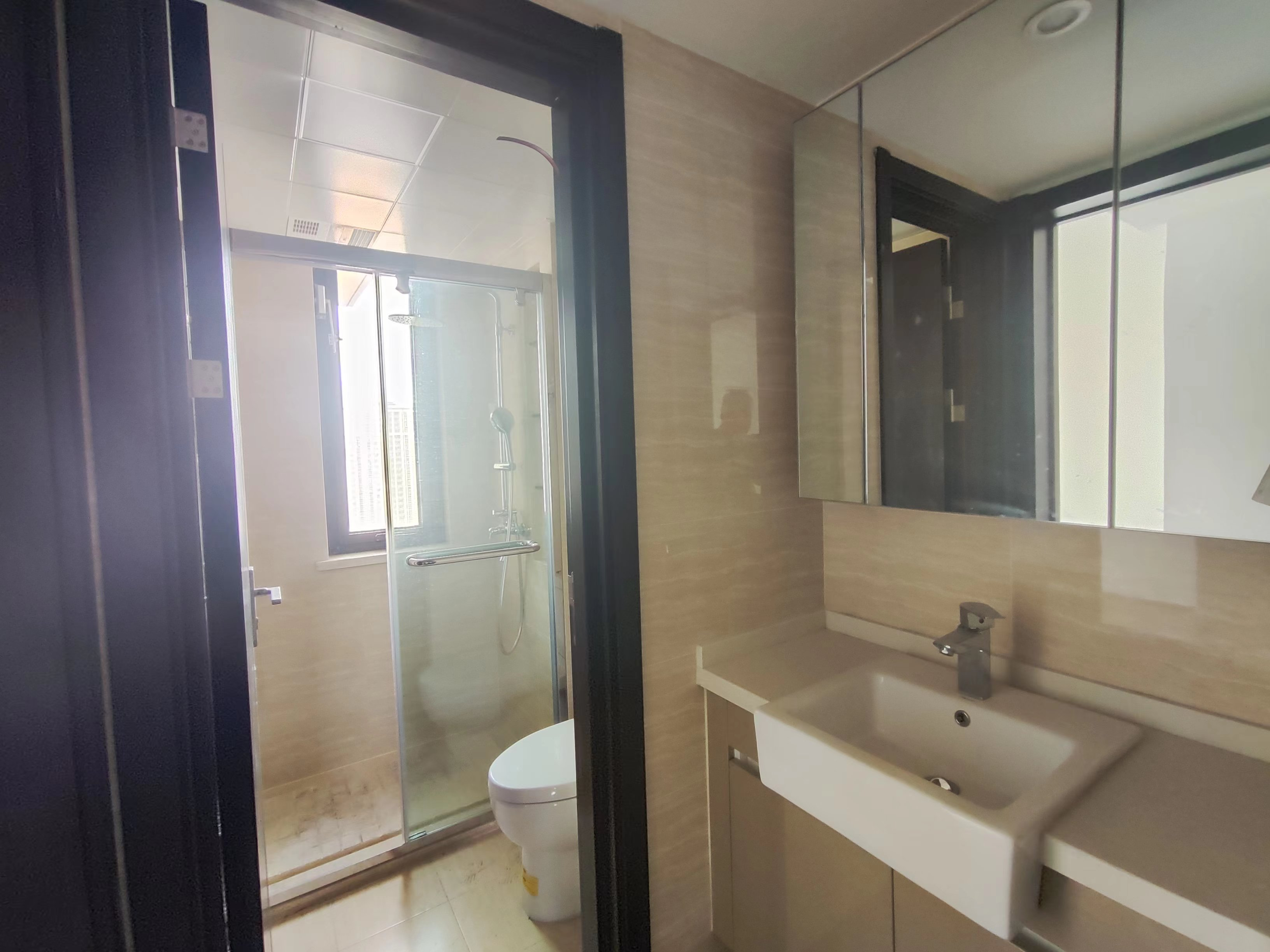 云樾东方 3室2厅2卫 124m&sup2;