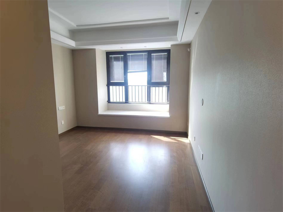兰园 3室2厅2卫 133m&sup2;