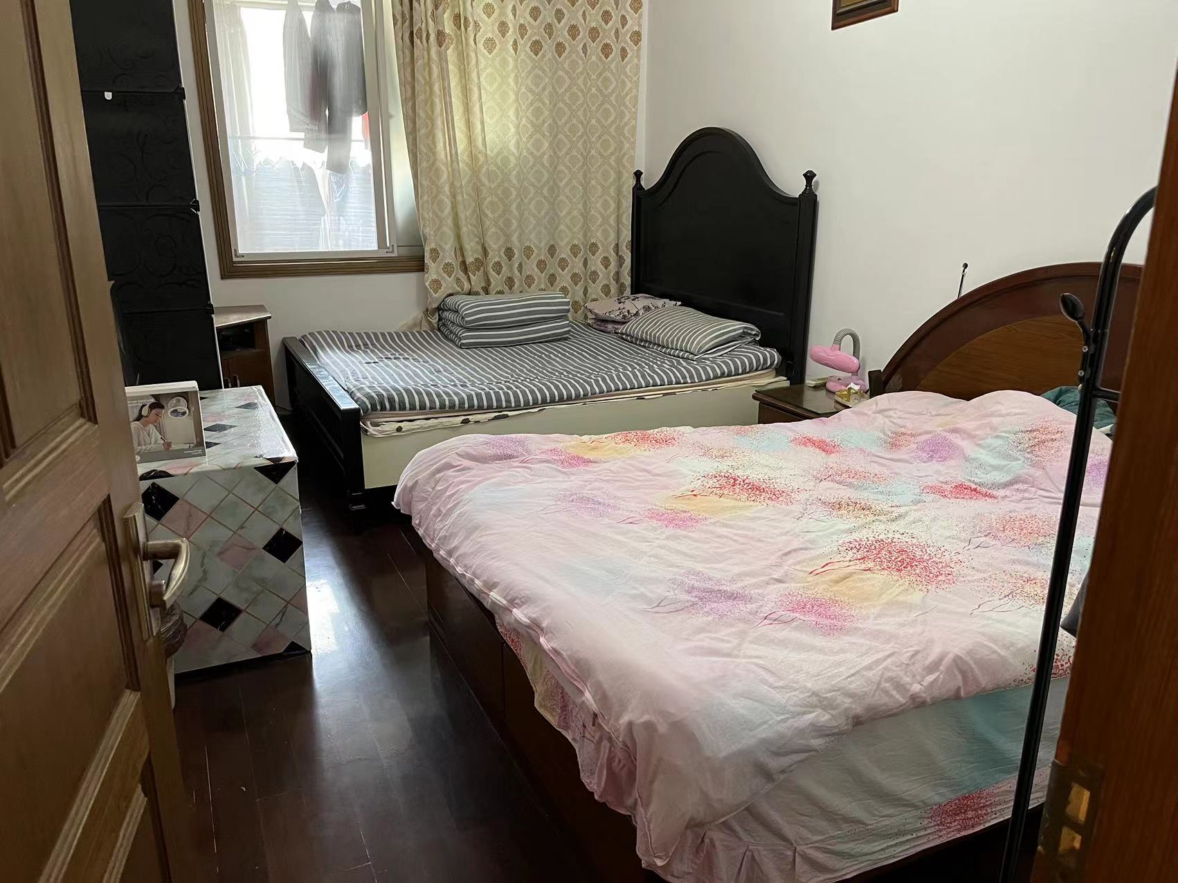虹桥西村 3室2厅1卫 128m&sup2;