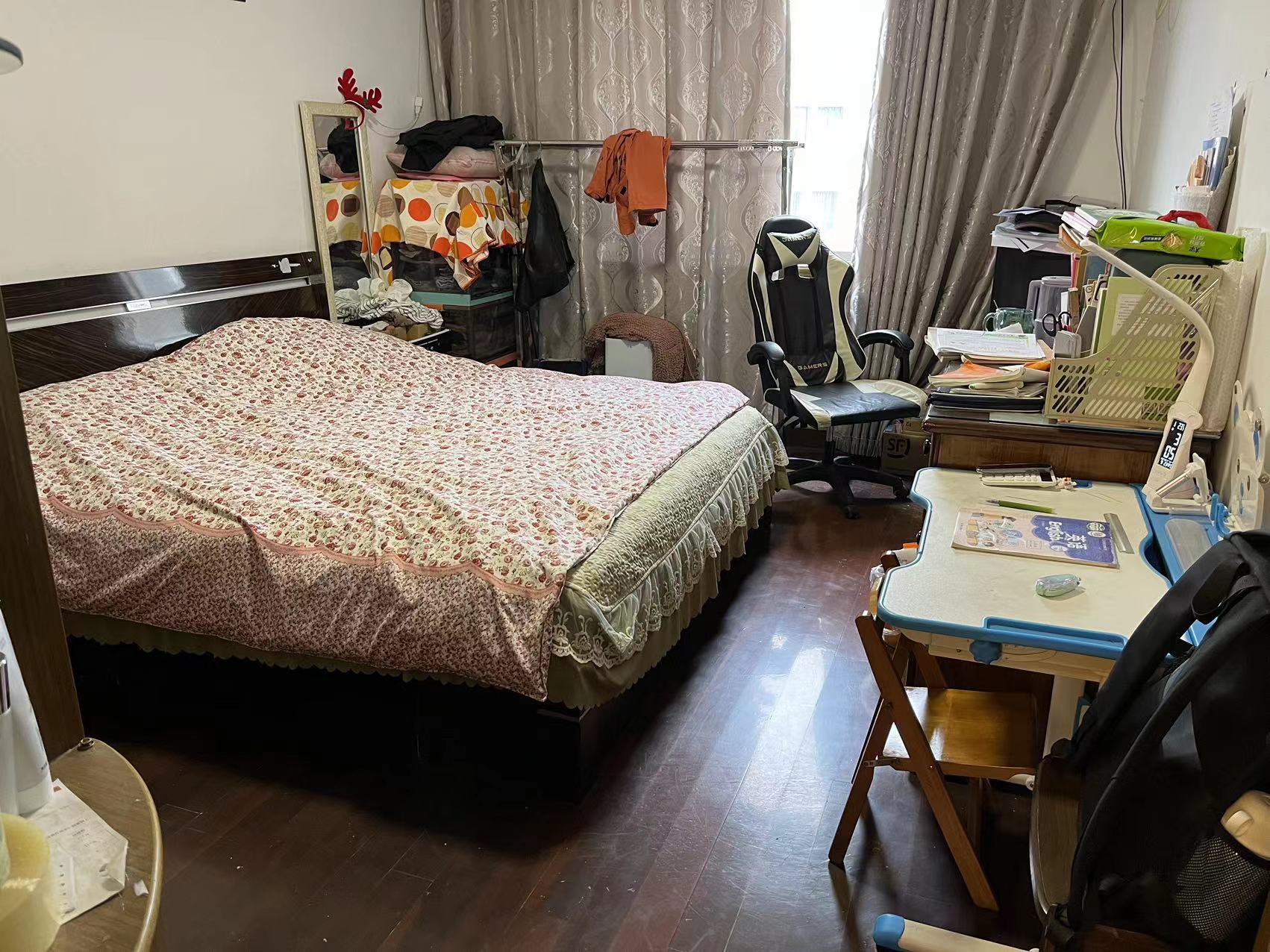 虹桥西村 3室2厅1卫 128m&sup2;