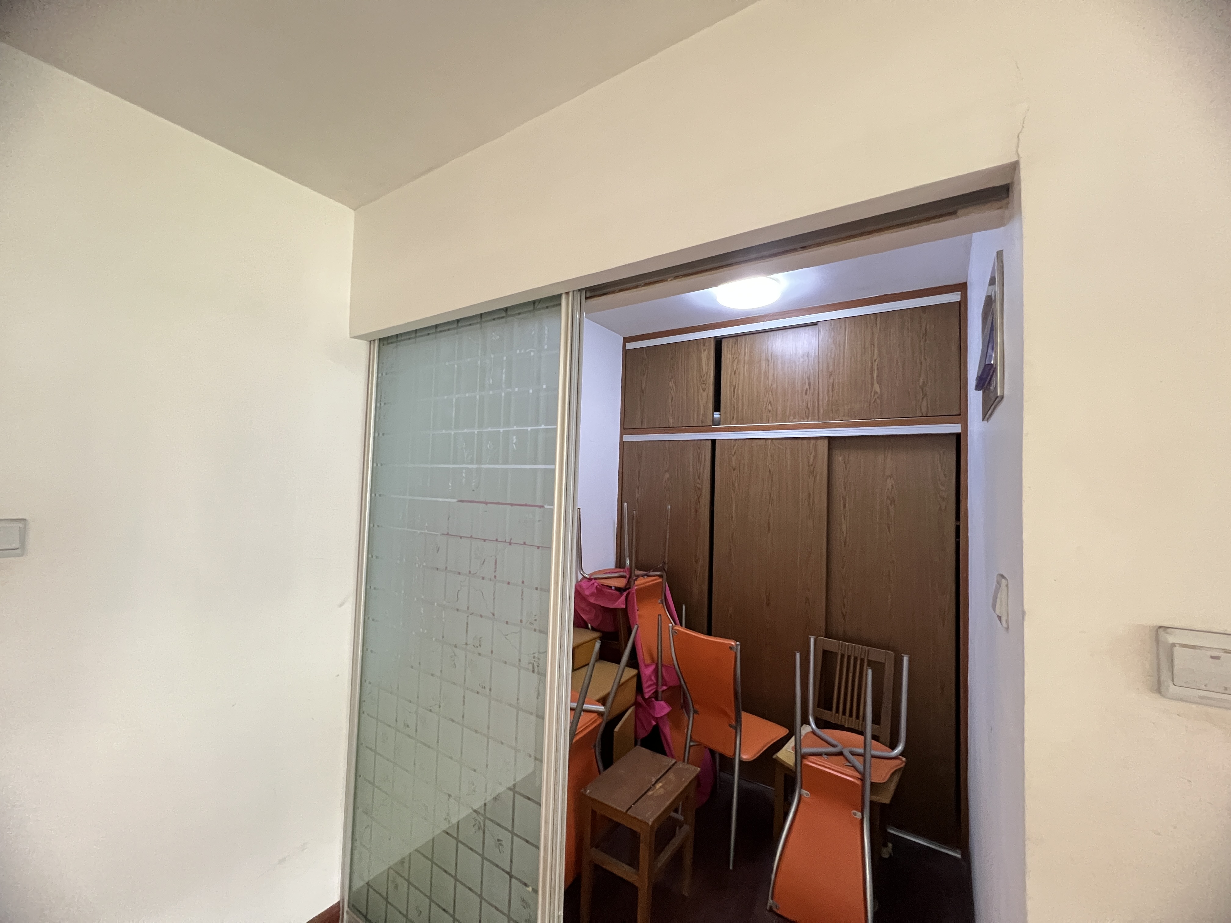 新城小区 2室2厅1卫 81.52m&sup2;